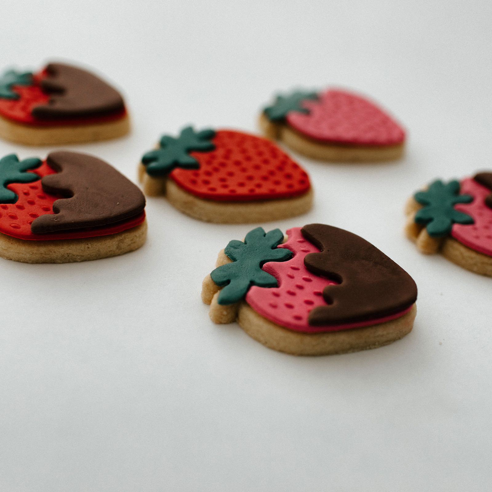 Strawberry Dipped Cookies