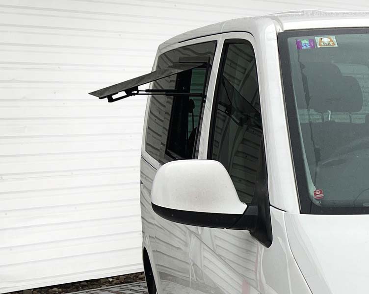 BAIE AVANT DROITE PROJETANTE CARBEST T5/T6/T6.1 A PARTIR DE 2004