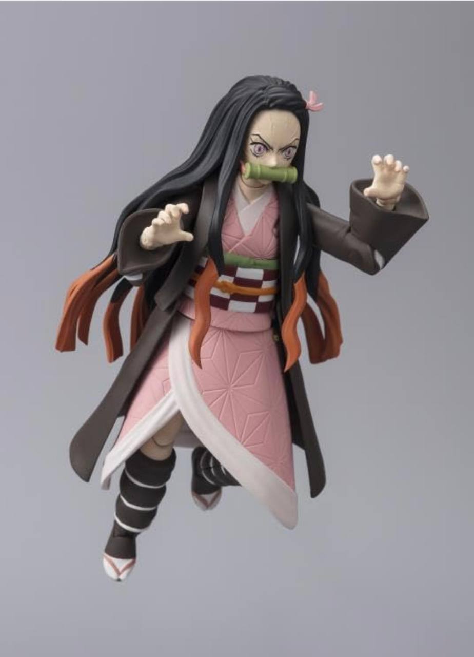 Set de 2 figuras: Inosuke Hashibira y Nezuko Kamado