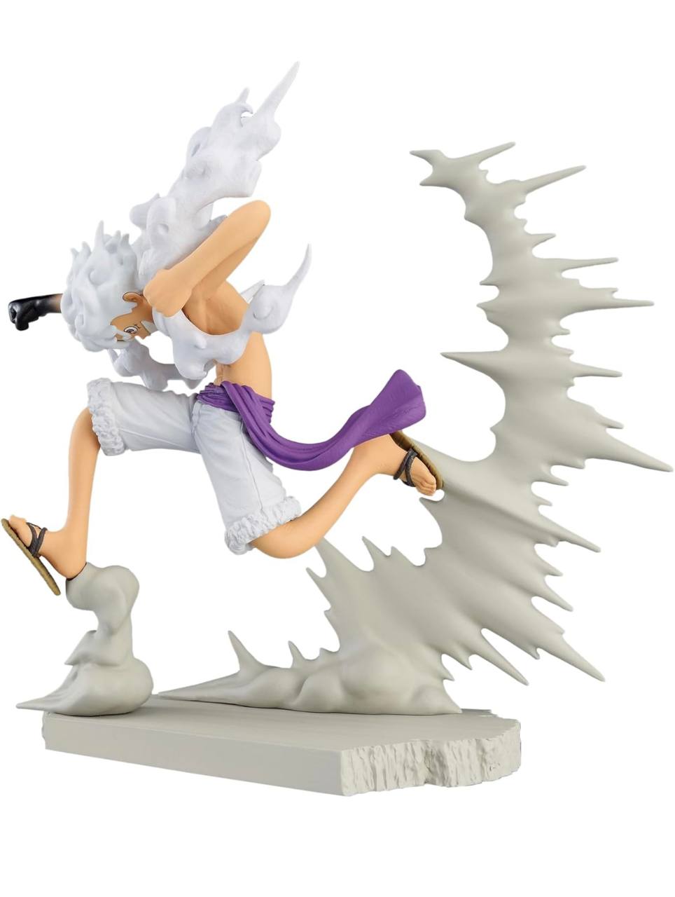 Set de 2 figuras: Rob Lucci y Luffy Gear 5