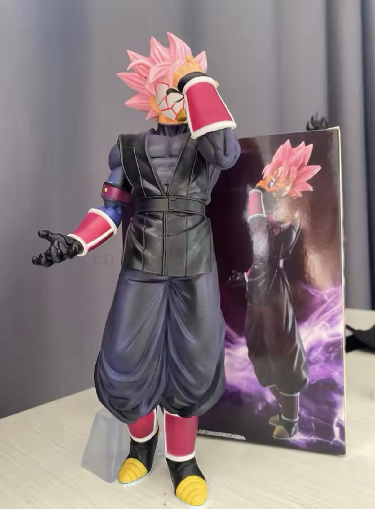 Figura de Black Goku