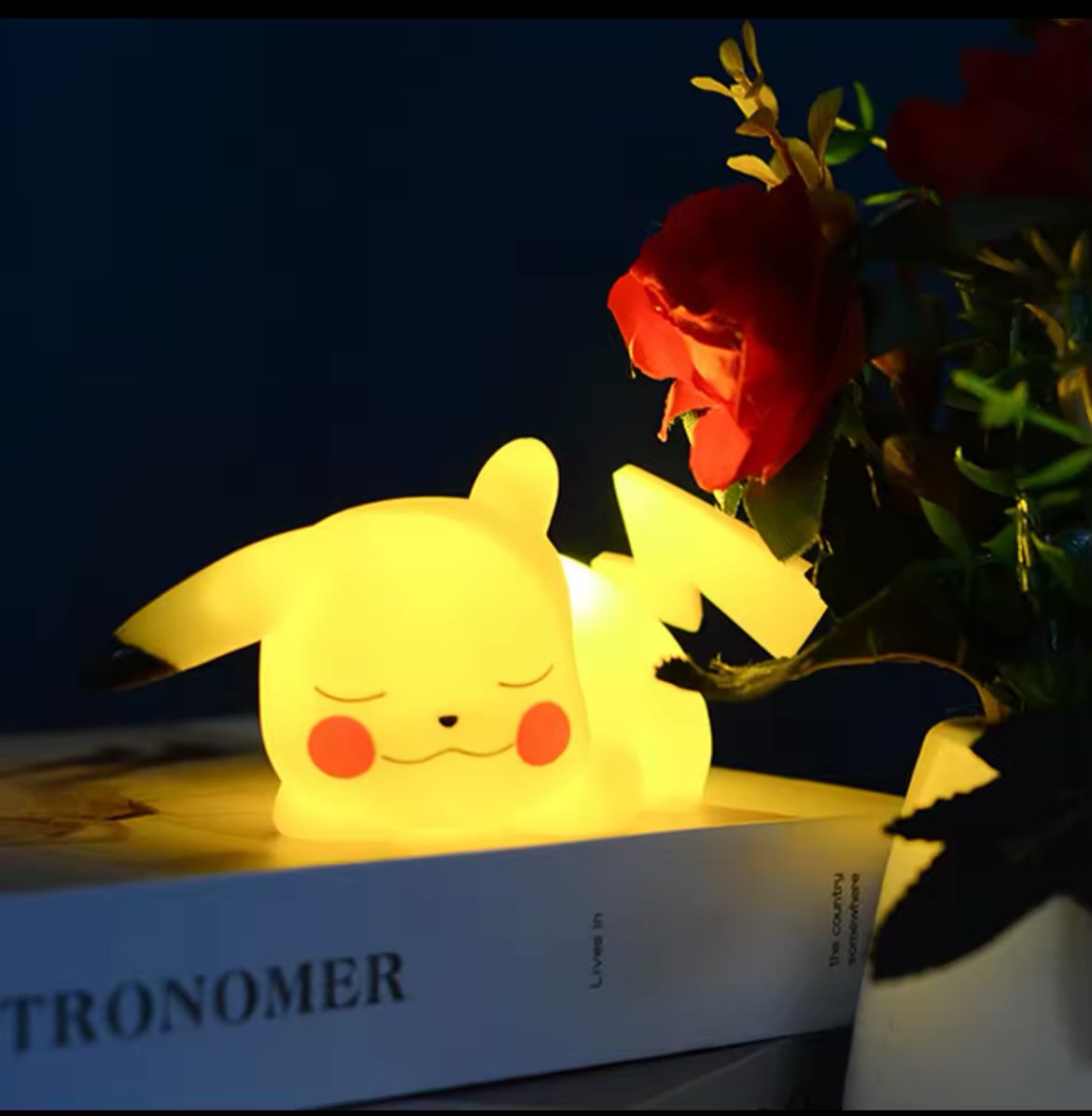 Lámpara LED de Pikachu