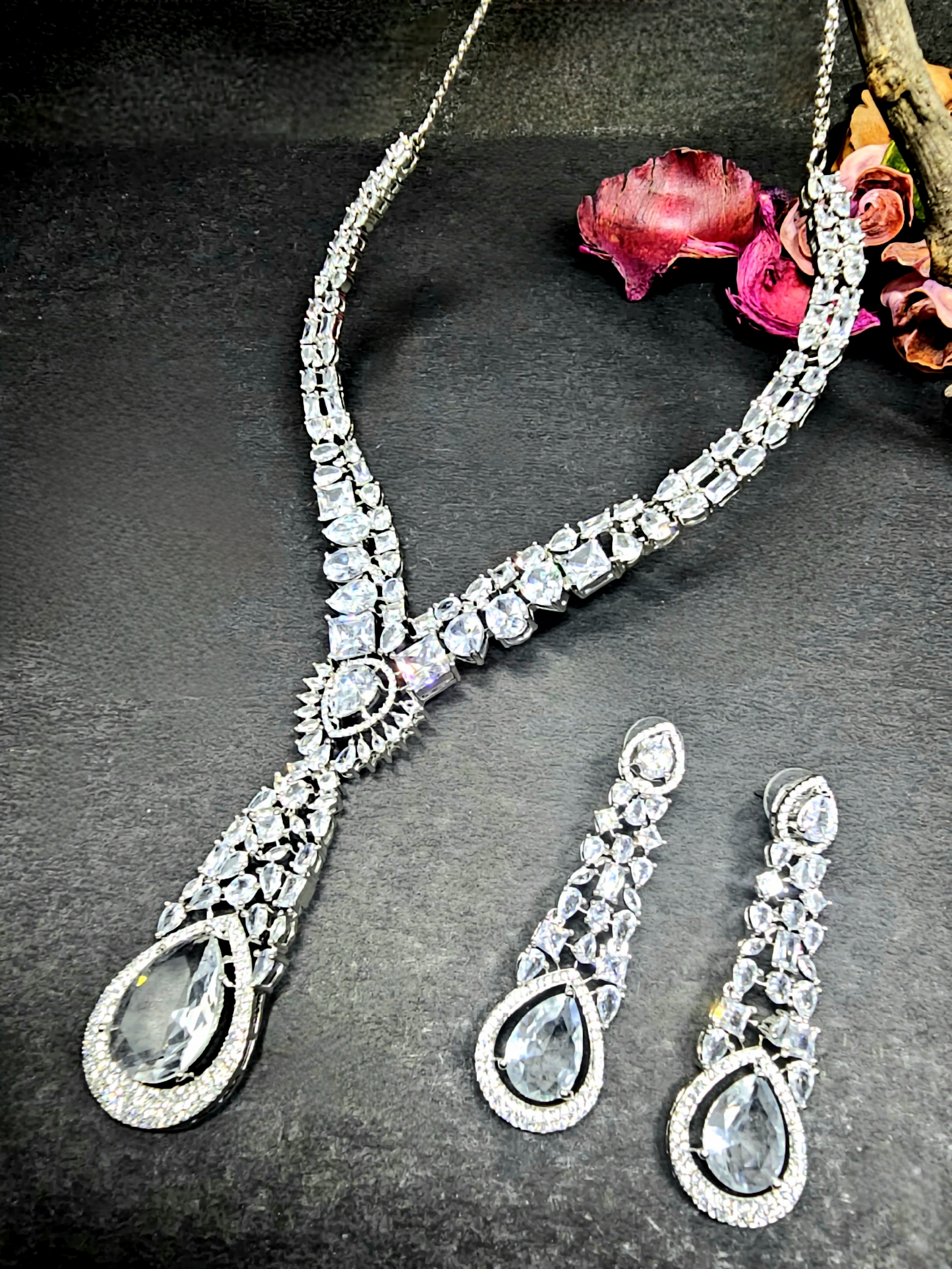 Crystal Cove Necklace Set