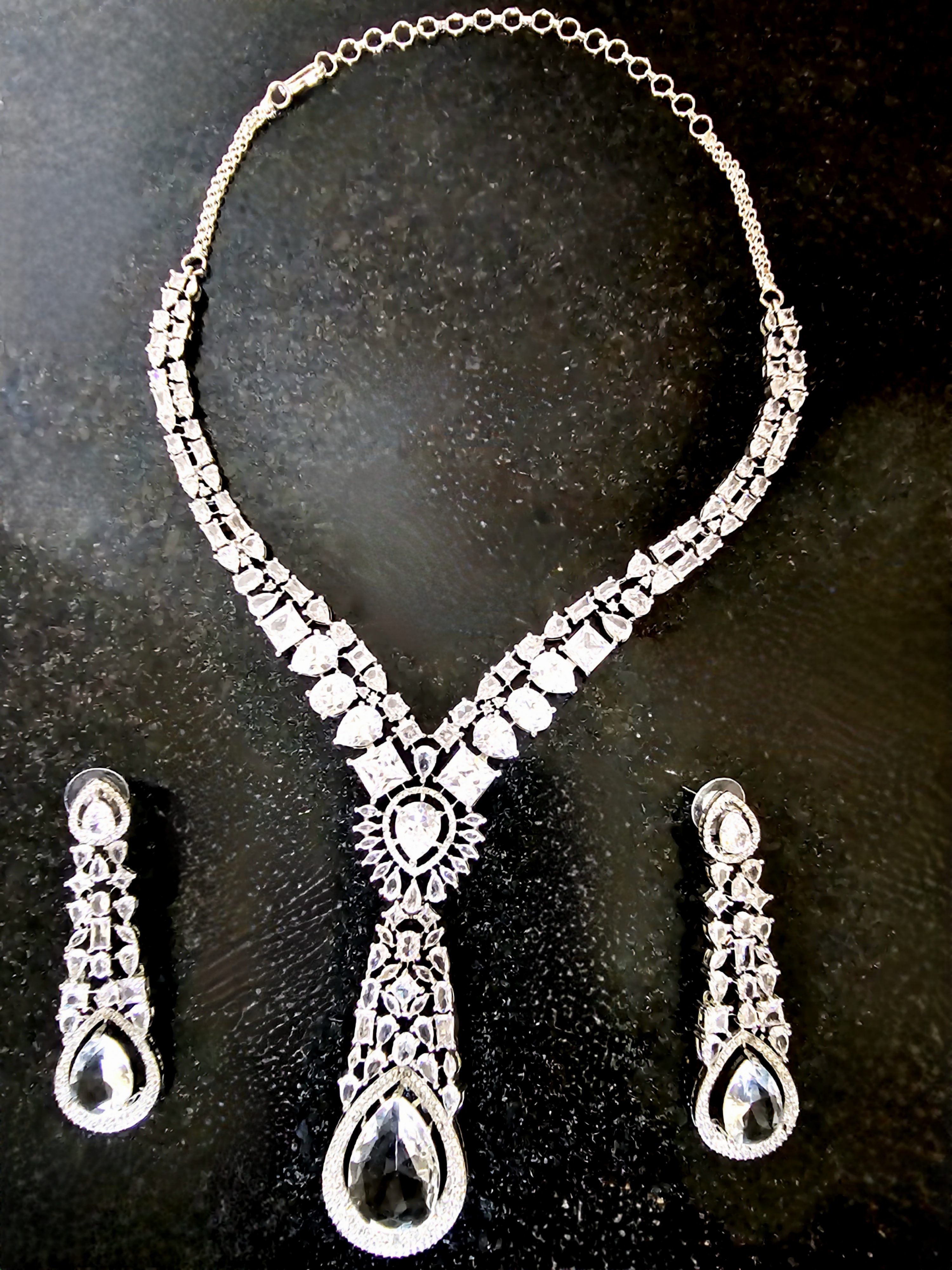 Crystal Cove Necklace Set