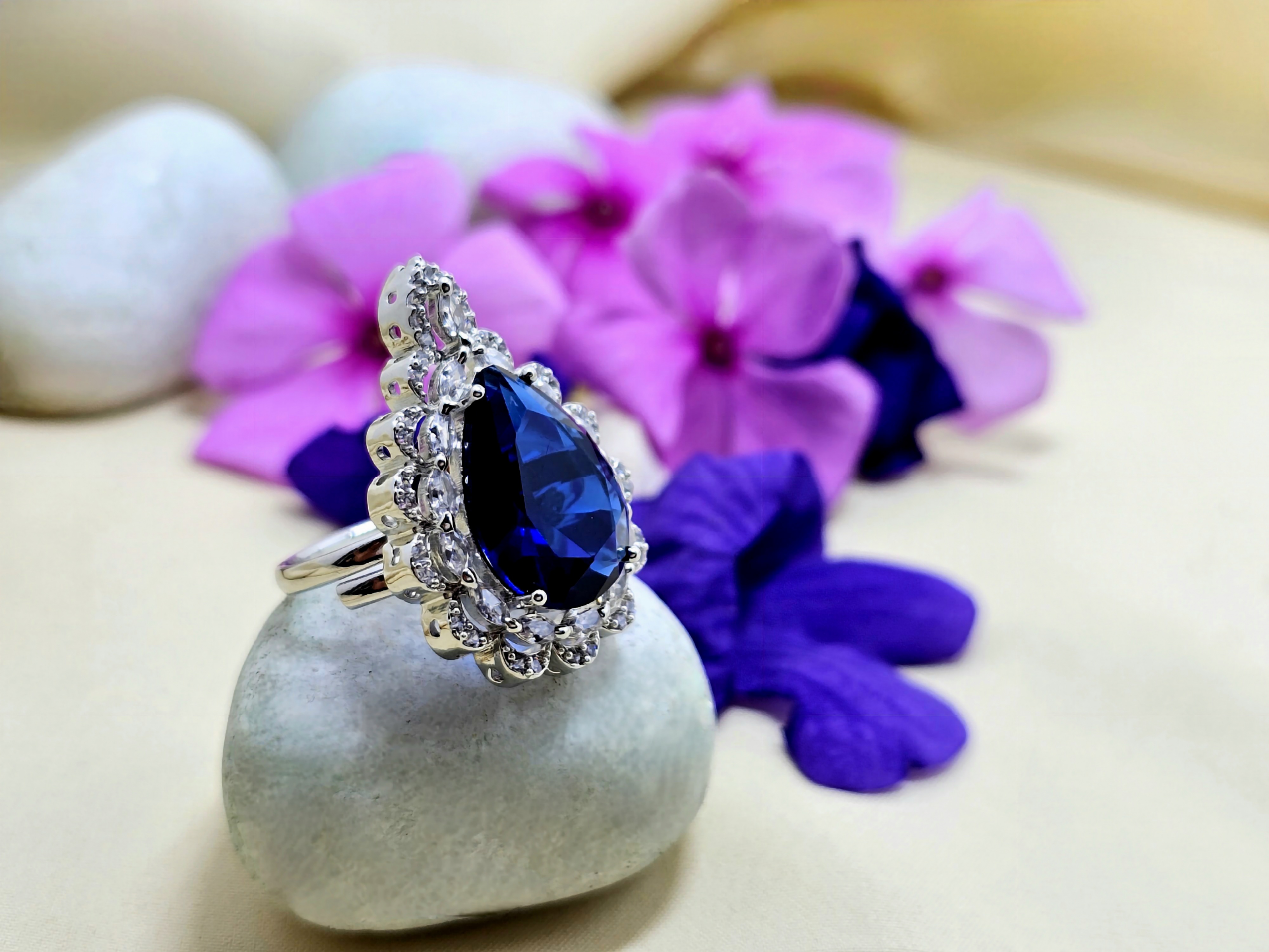 Sparkling Dewdrops Ring