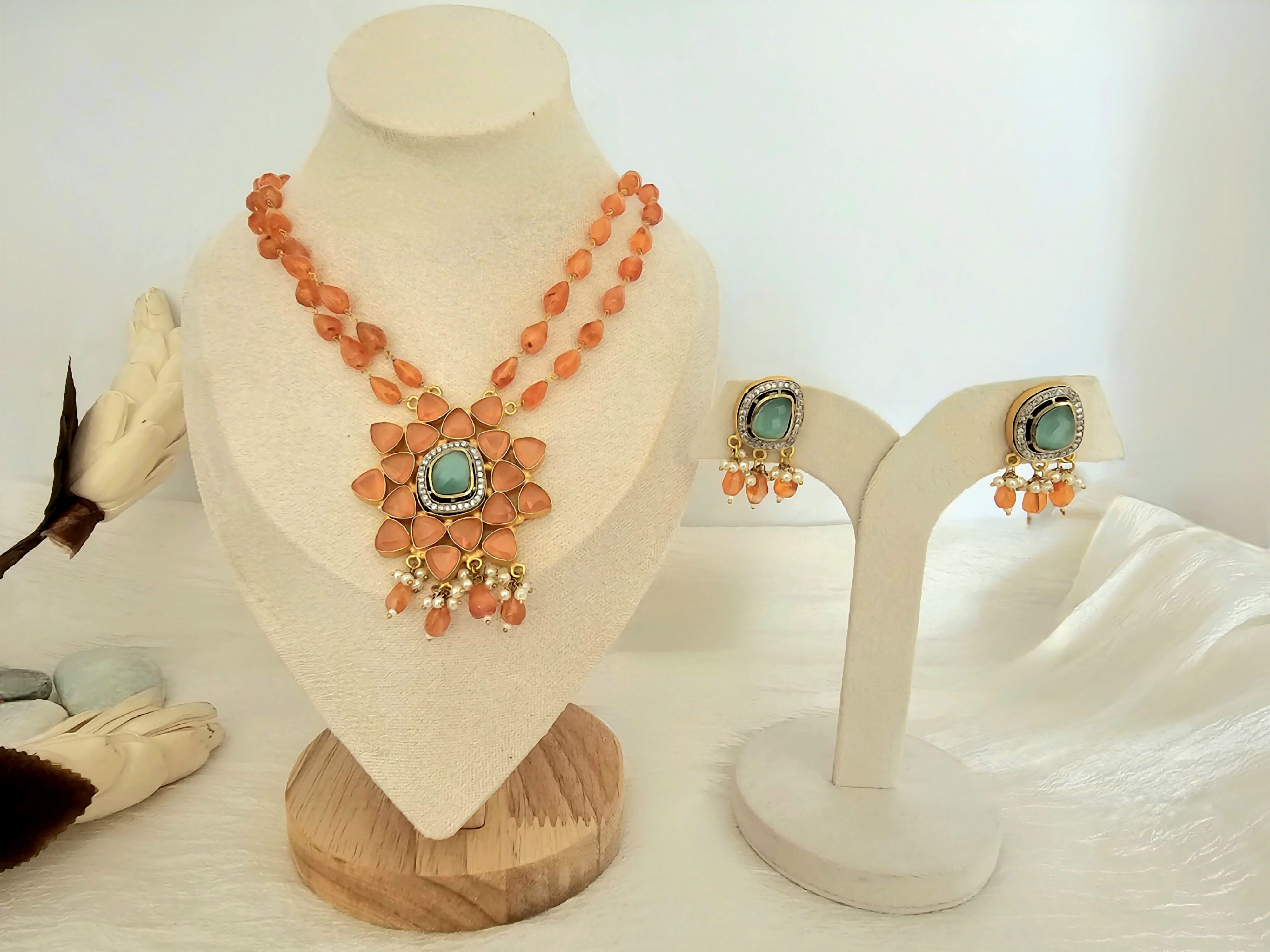 Orange Oasis Necklace Set