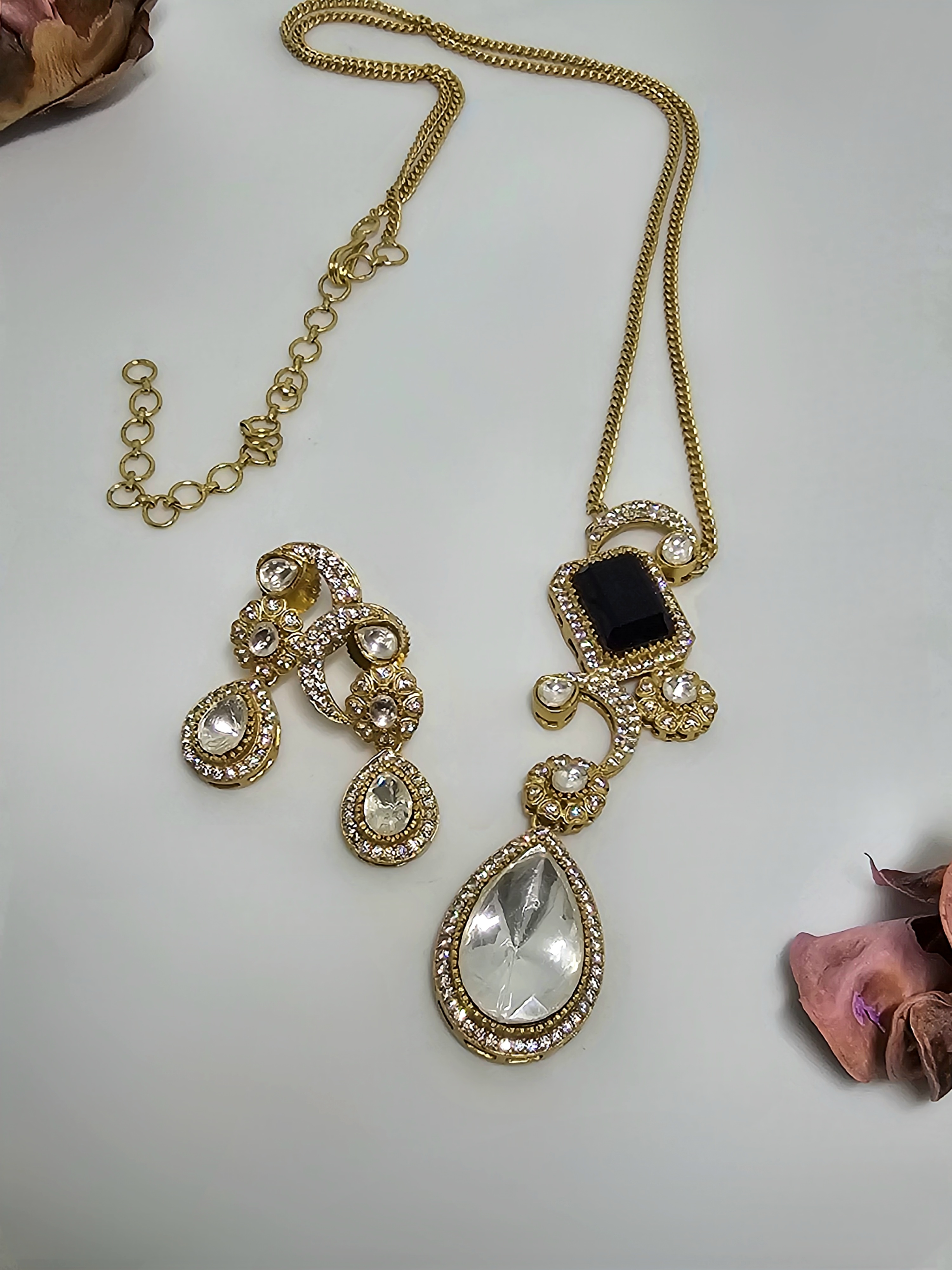 Arcs and Angles Necklace Set