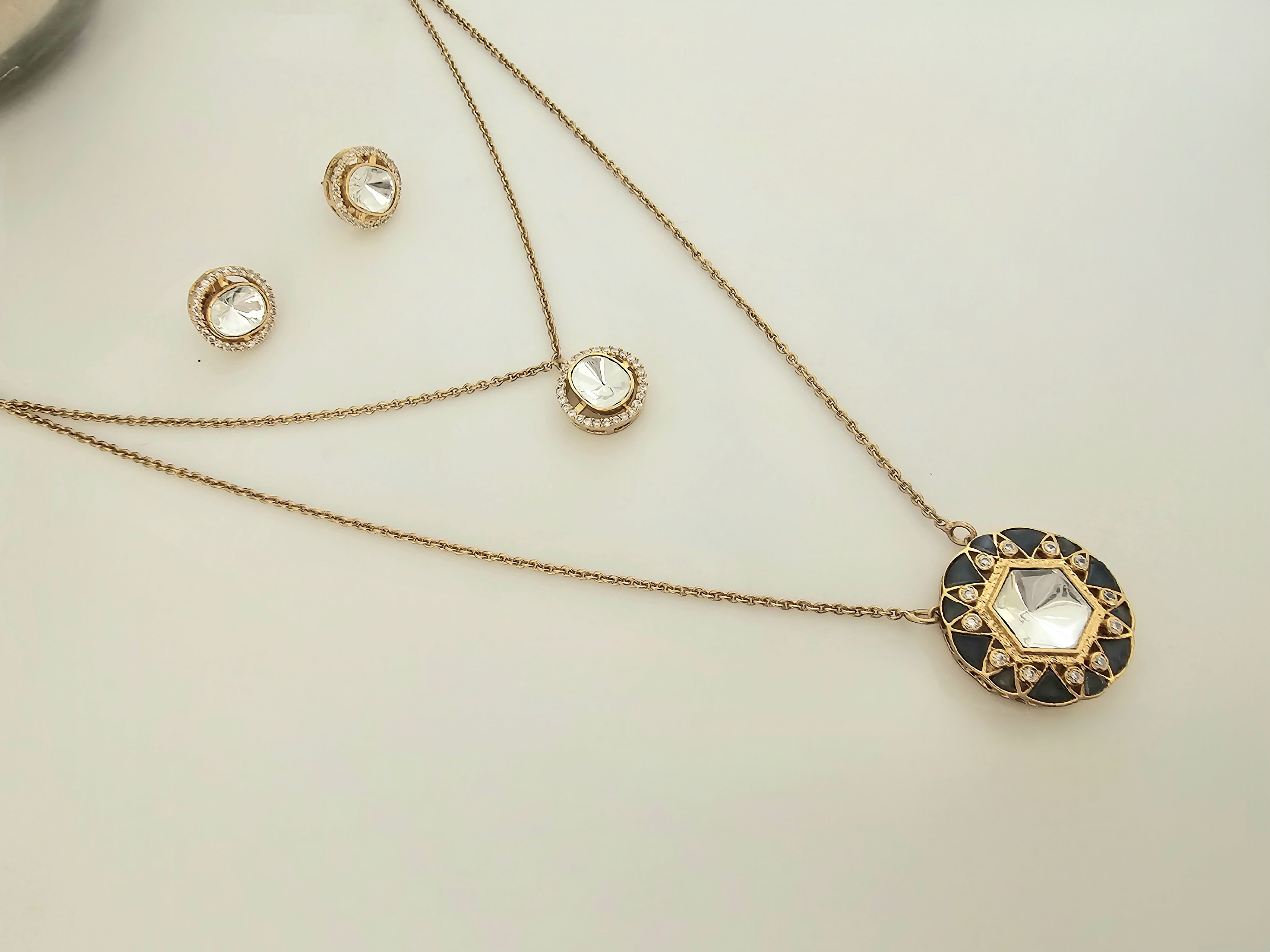 Hanging Halo Necklace Set