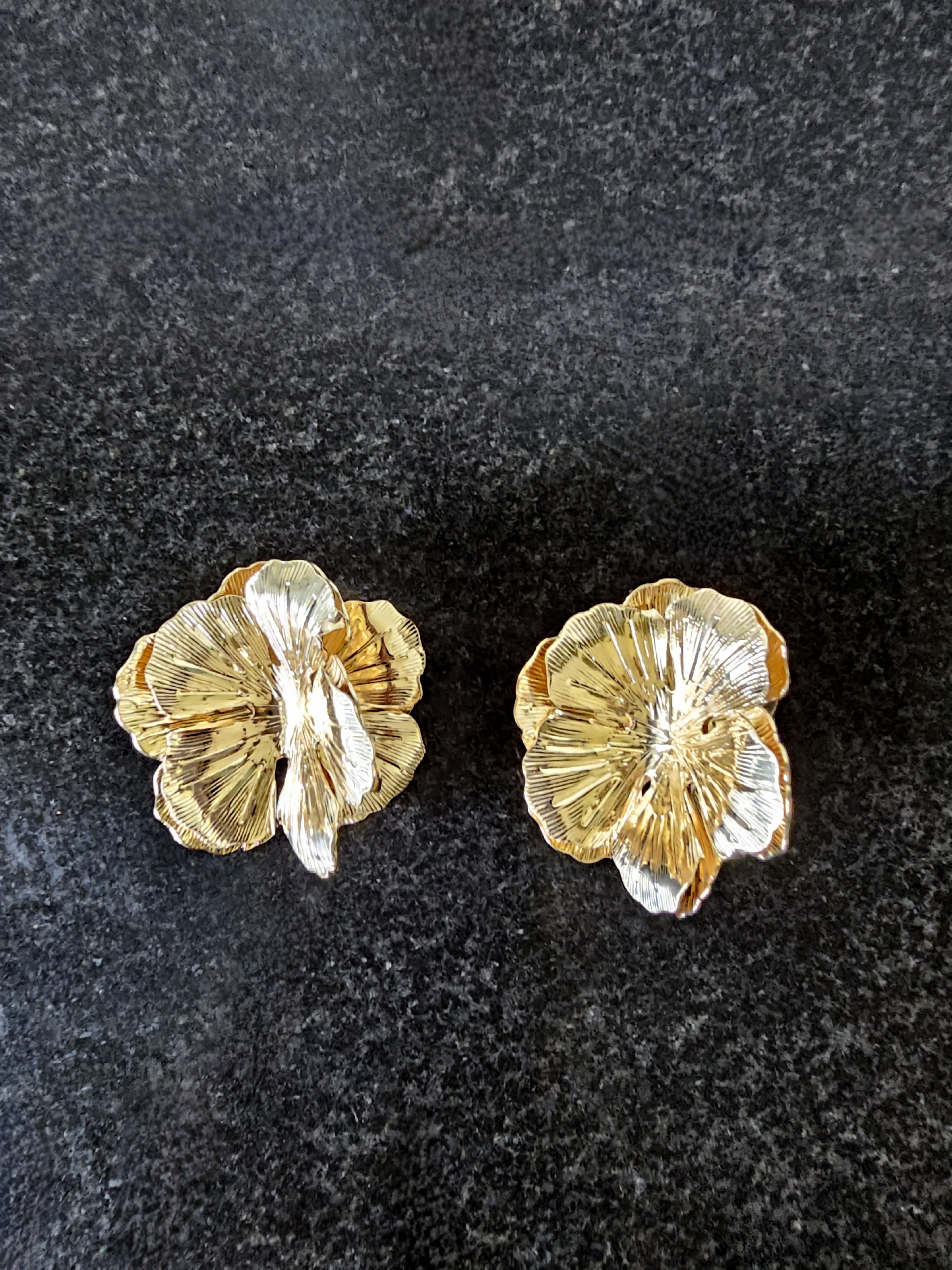 Faceted Blooms Stud Earrings