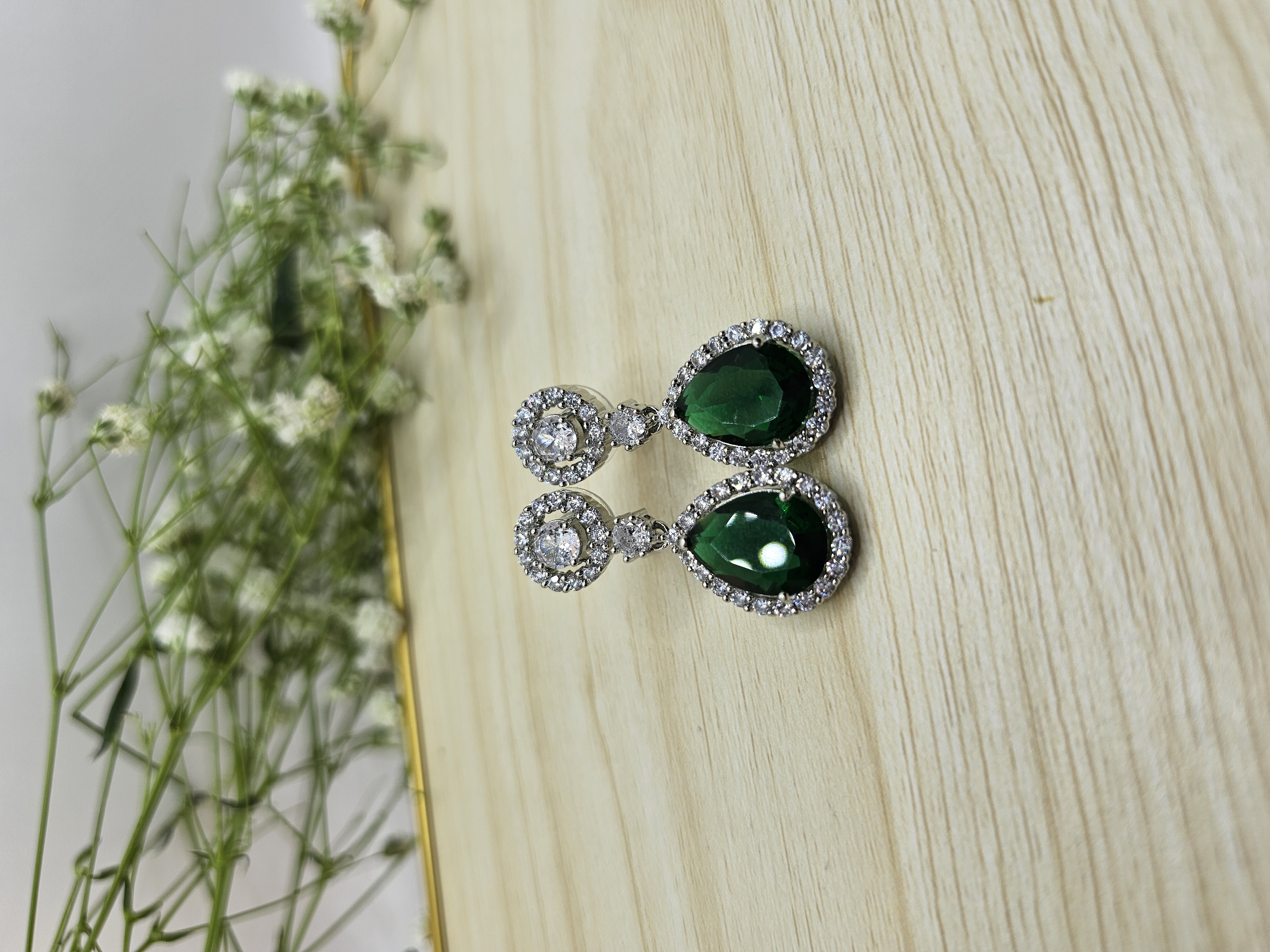 Drop of Emerald Earrings