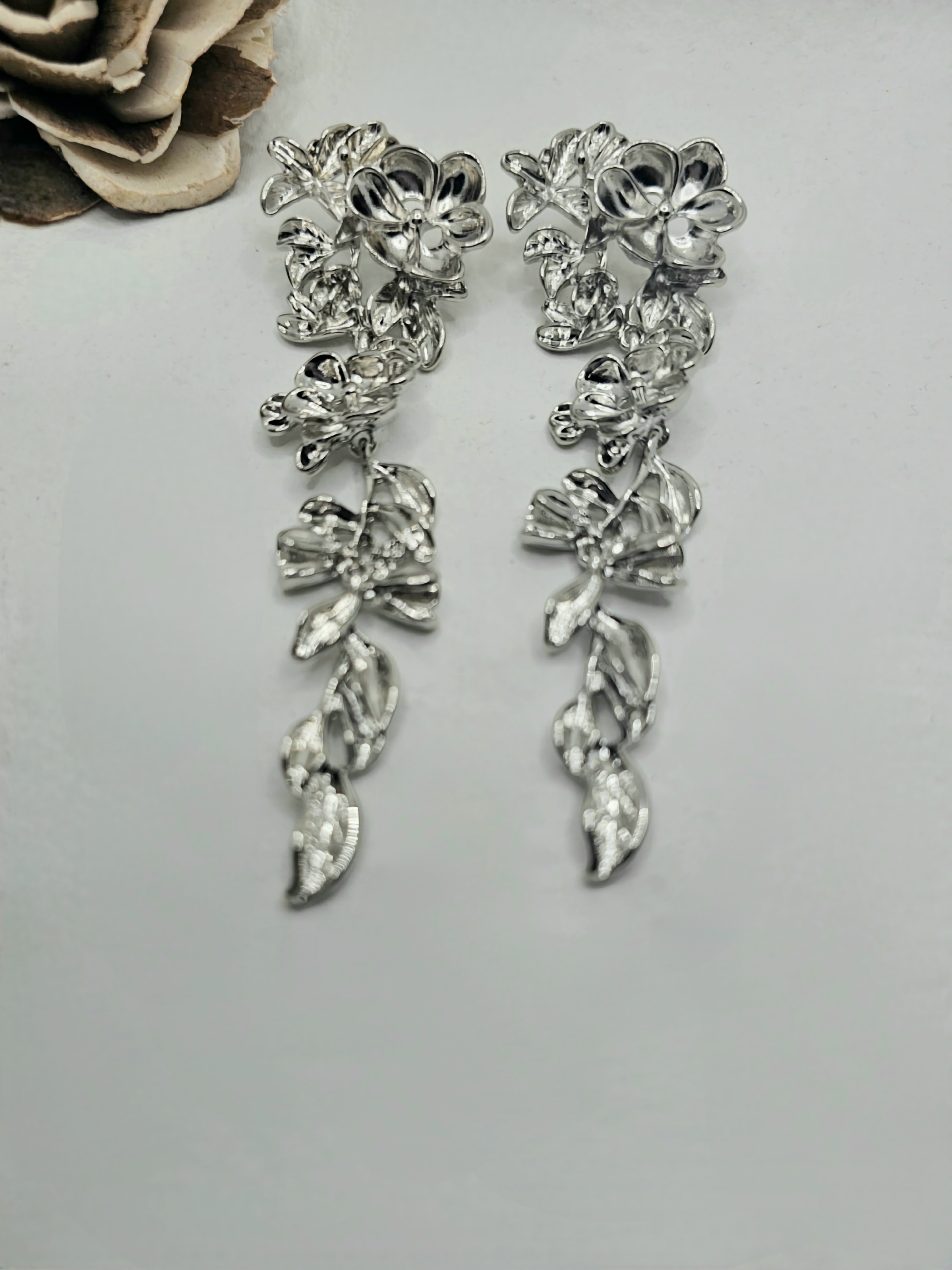 Floral Jive Filigree Earrings