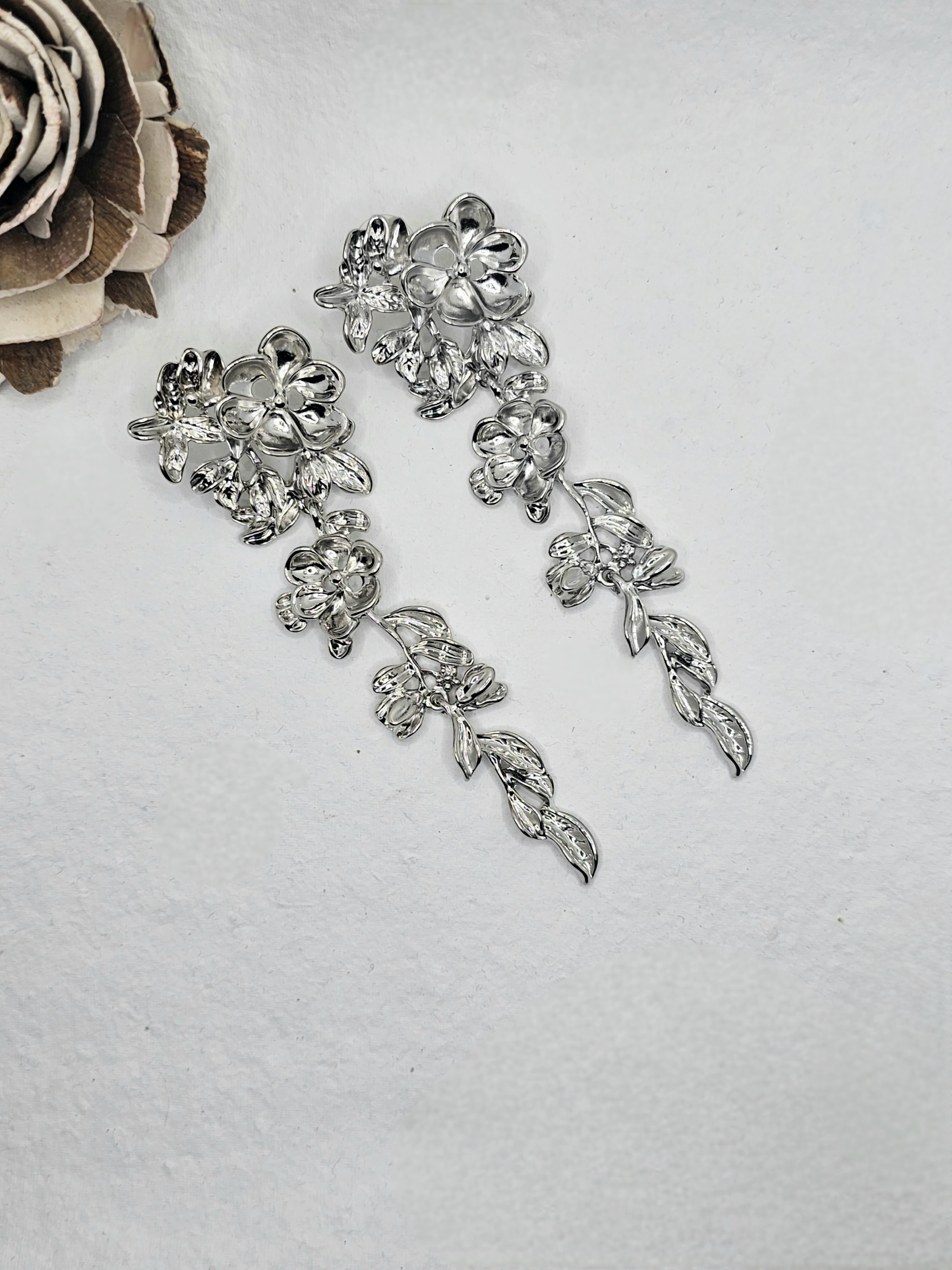 Floral Jive Filigree Earrings