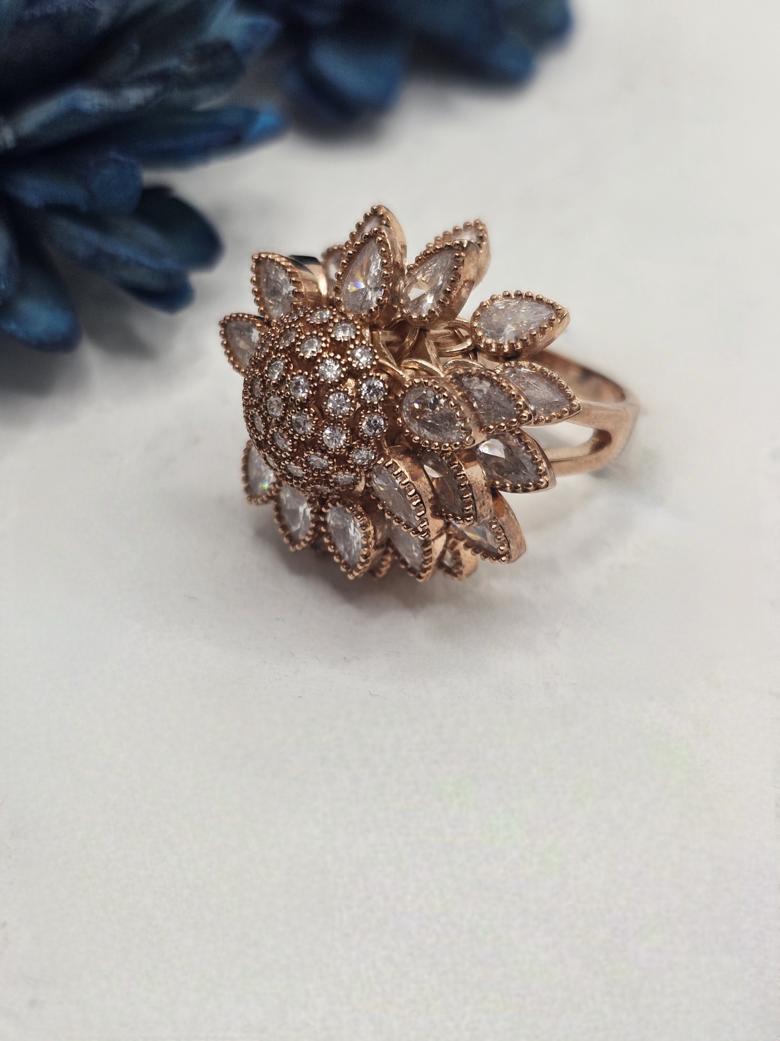 Twinkling Daisy Cocktail Ring