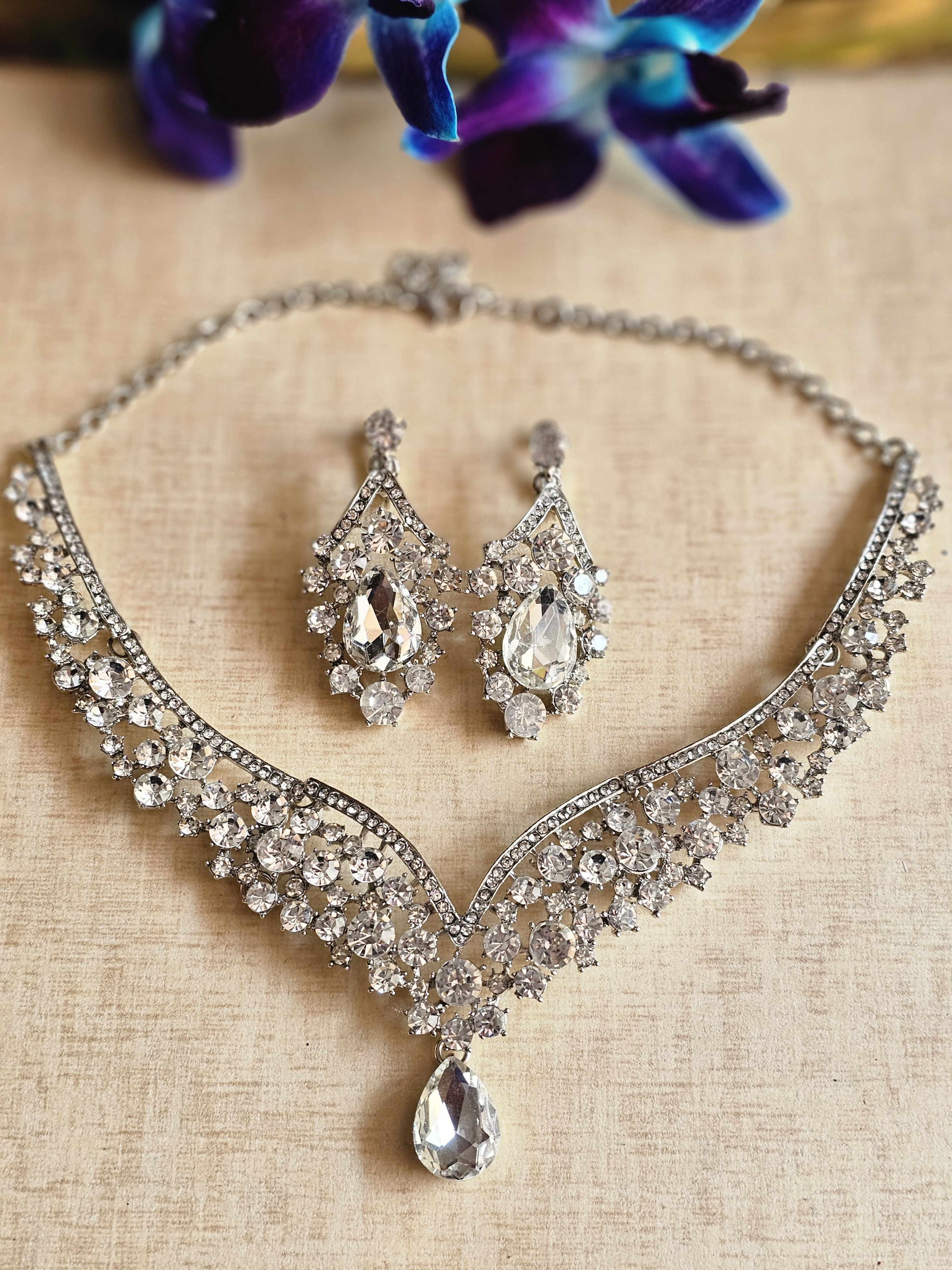 Dewfall Necklace Set
