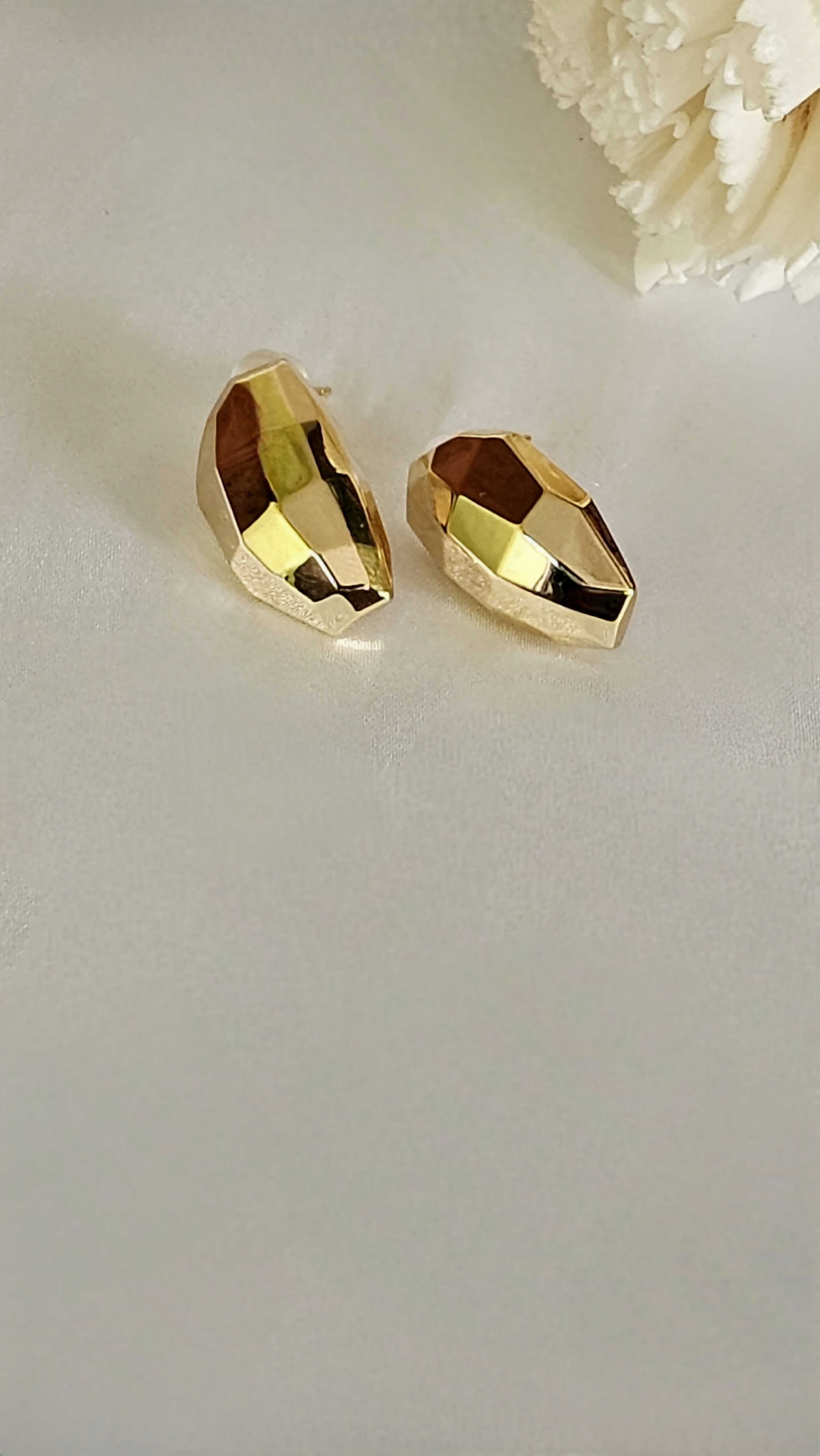 Sculpted Droplets Studs