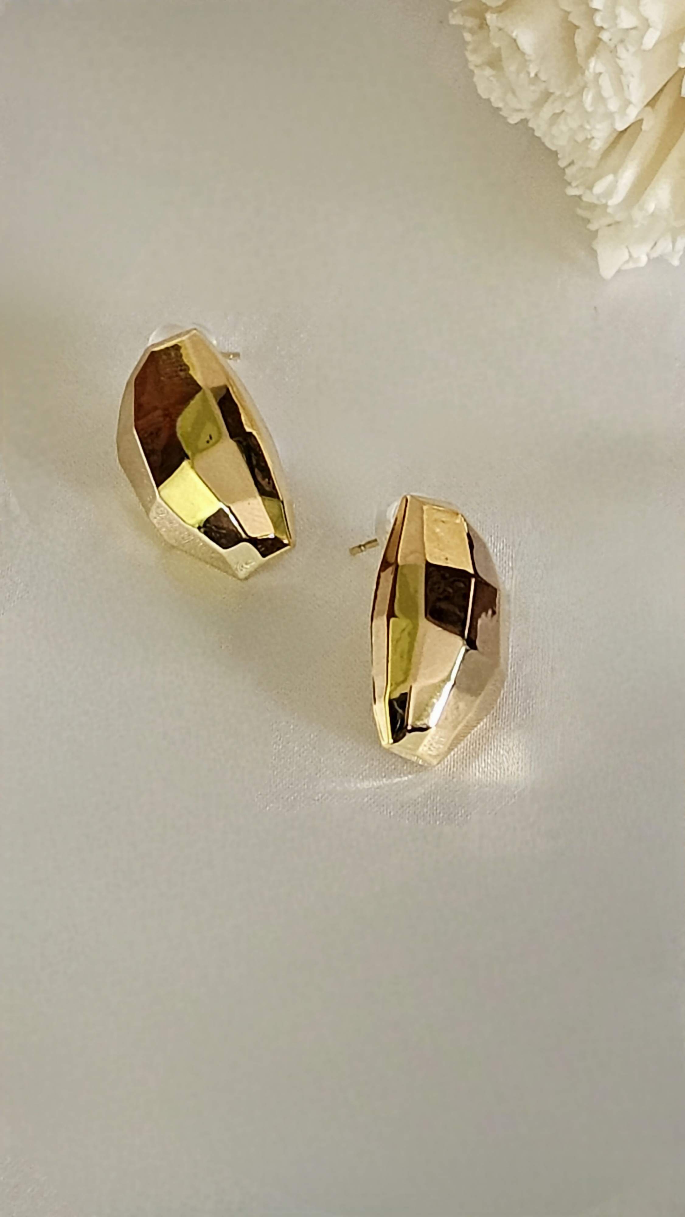 Sculpted Droplets Studs