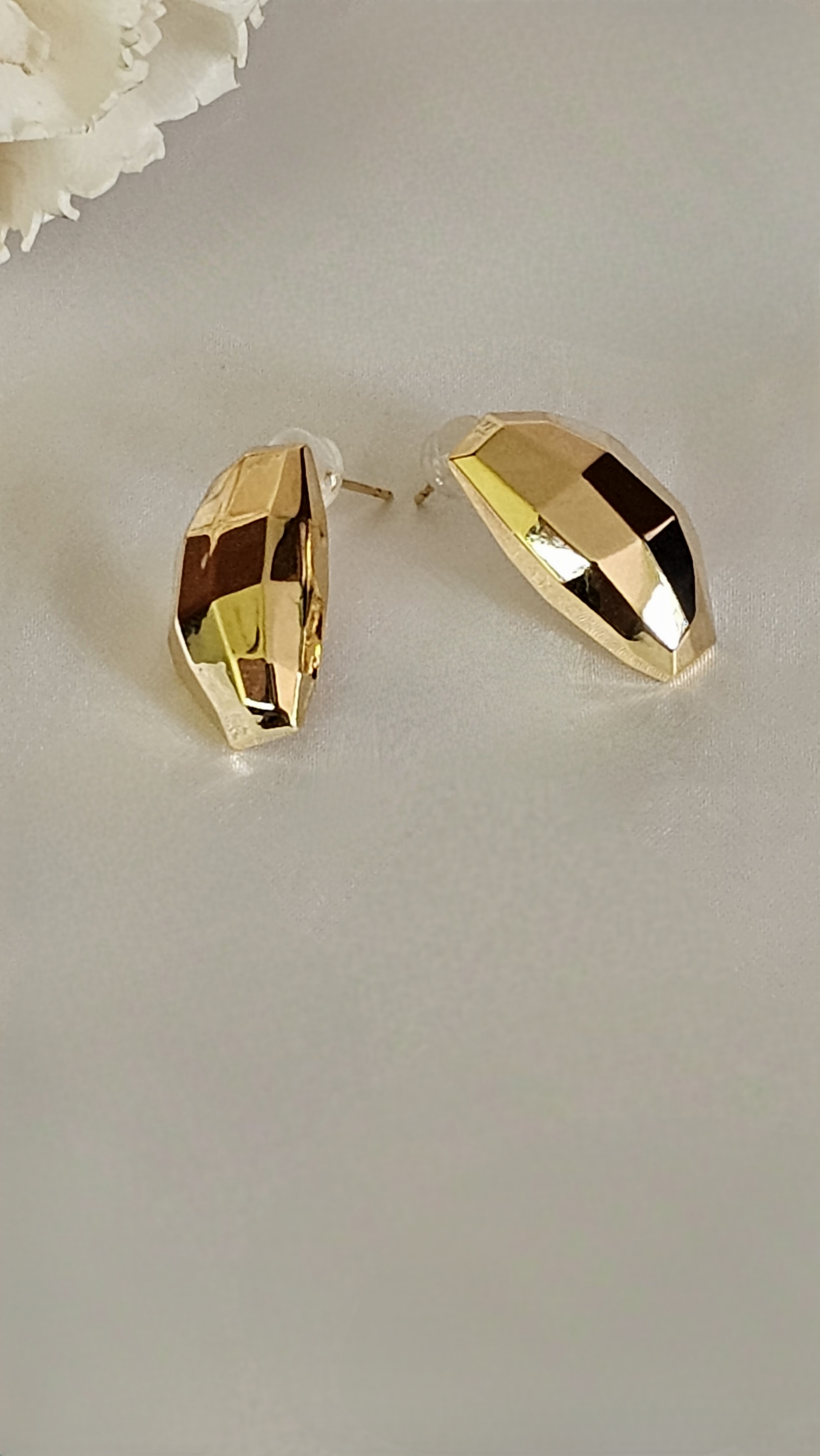 Sculpted Droplets Studs