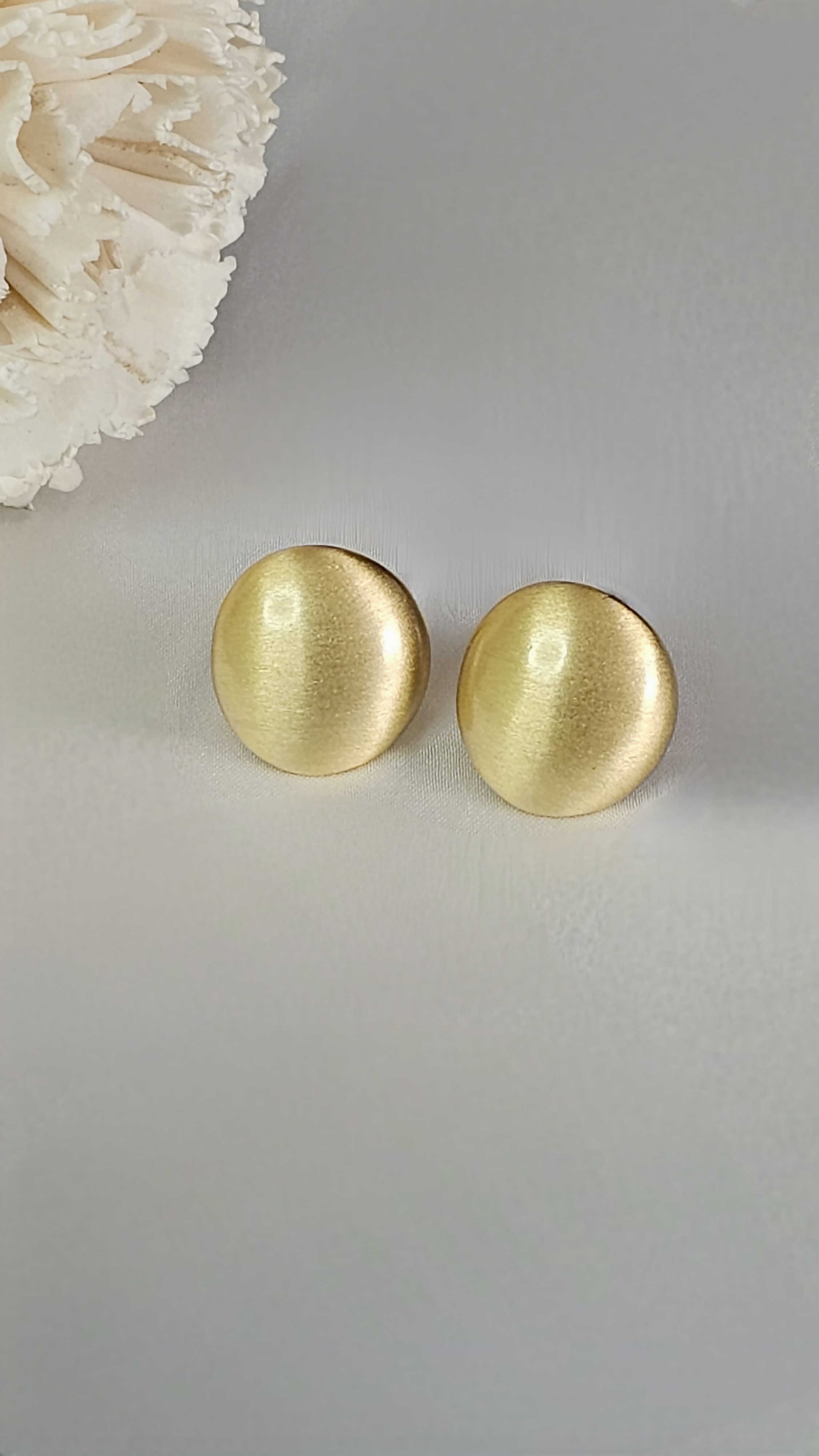  Muted Glow Lunar Studs