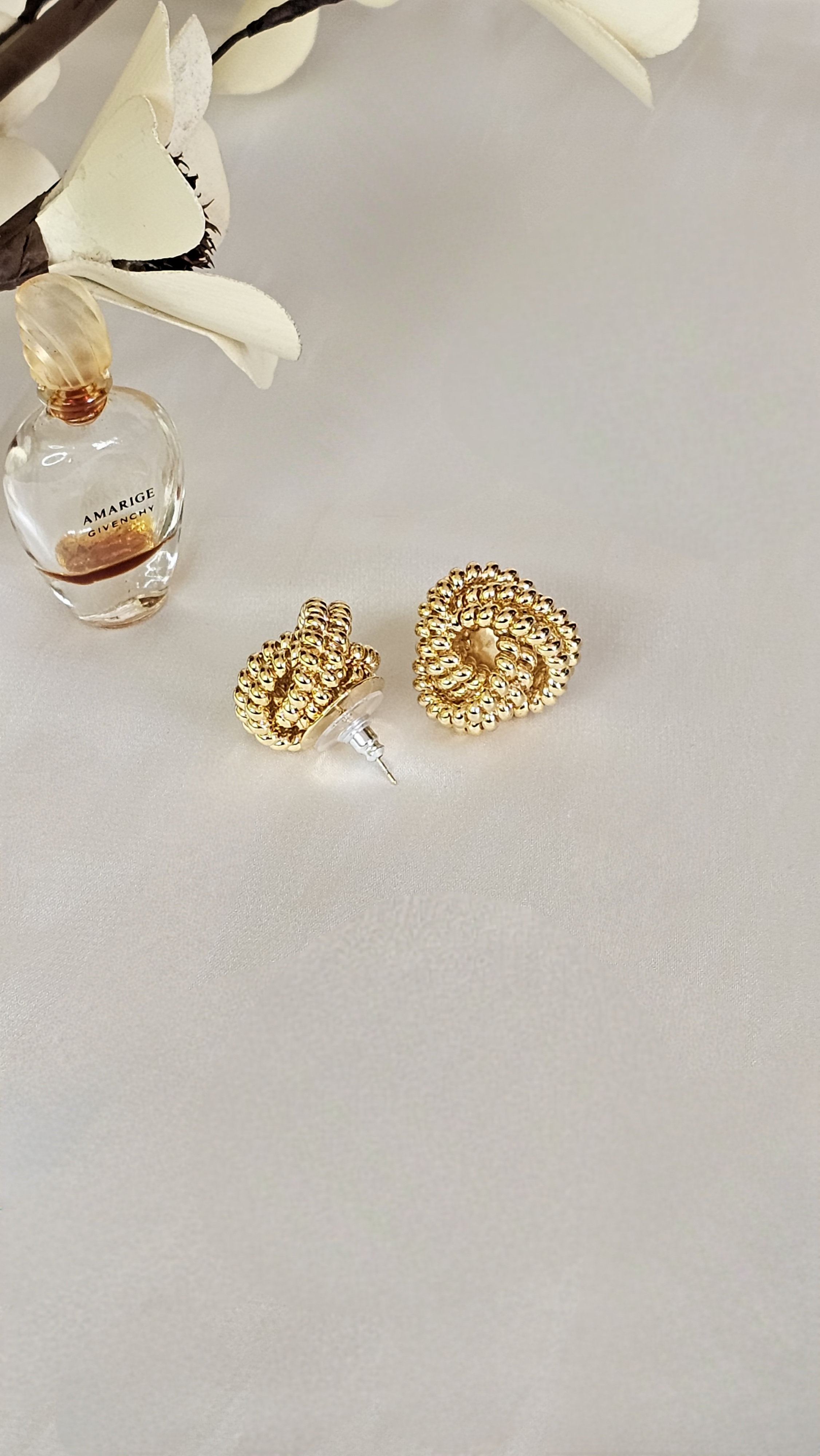 Golden Beads Knotted Studs