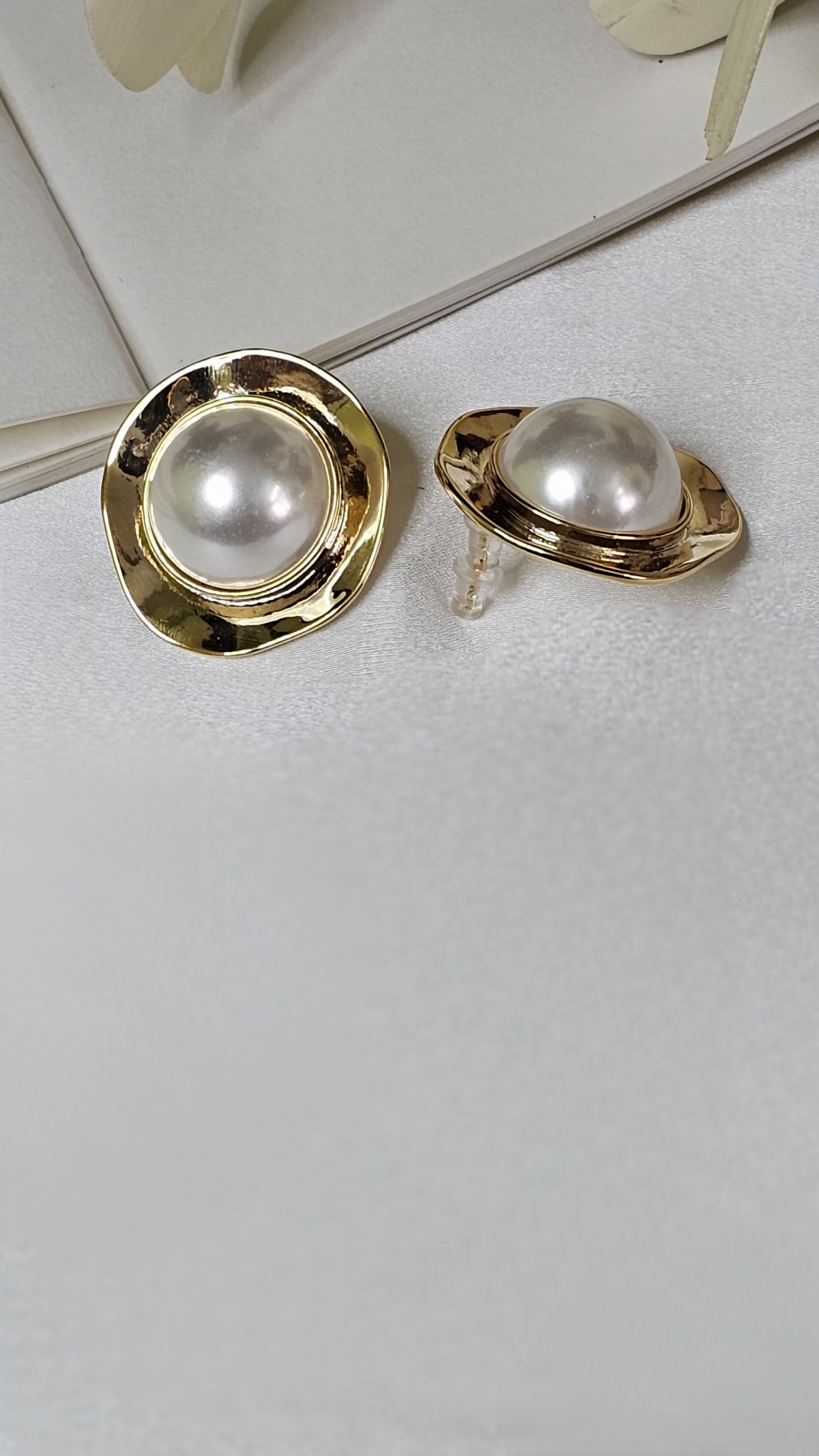 Halo Pearl Studs