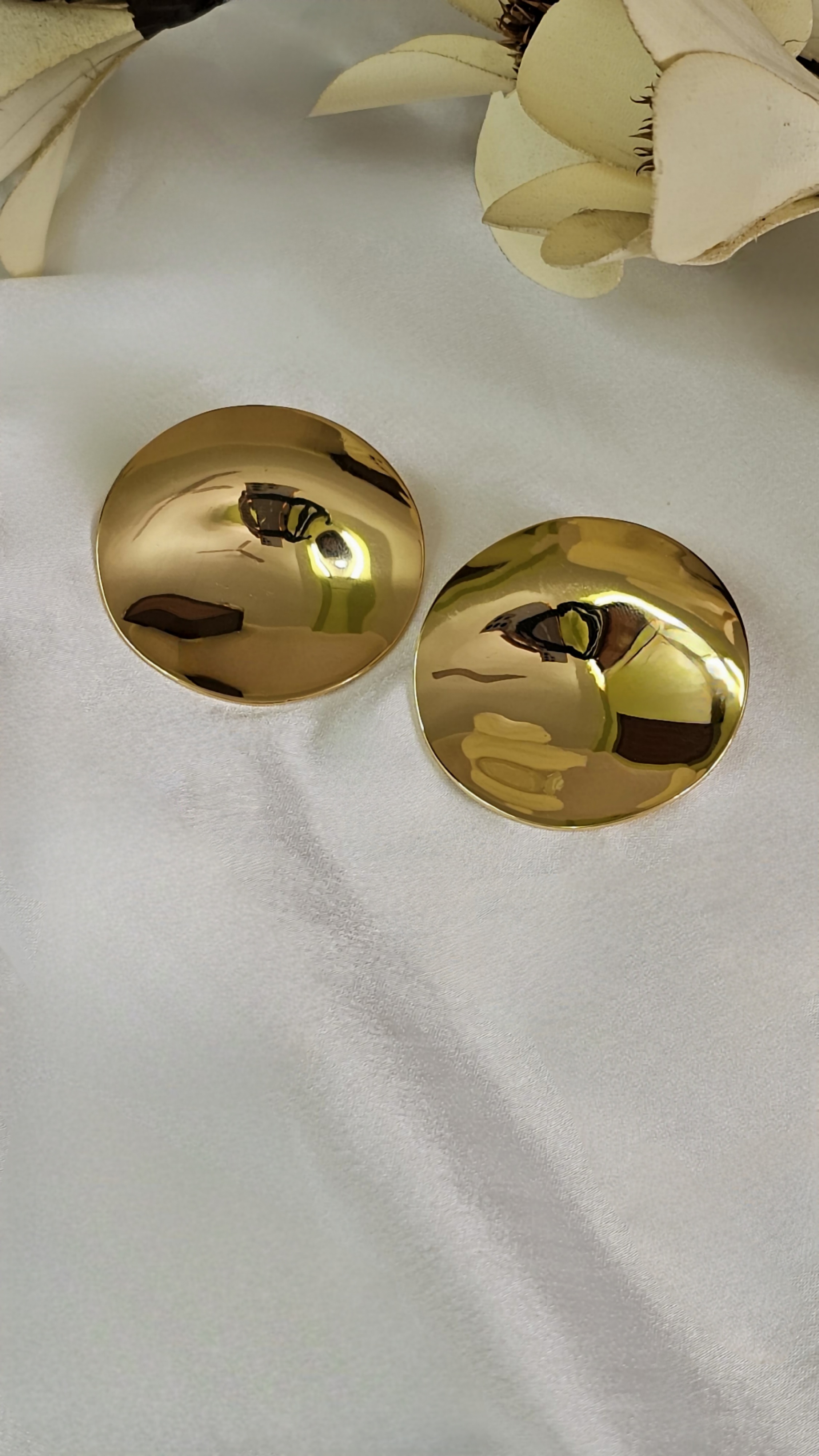 Golden Spin Studs