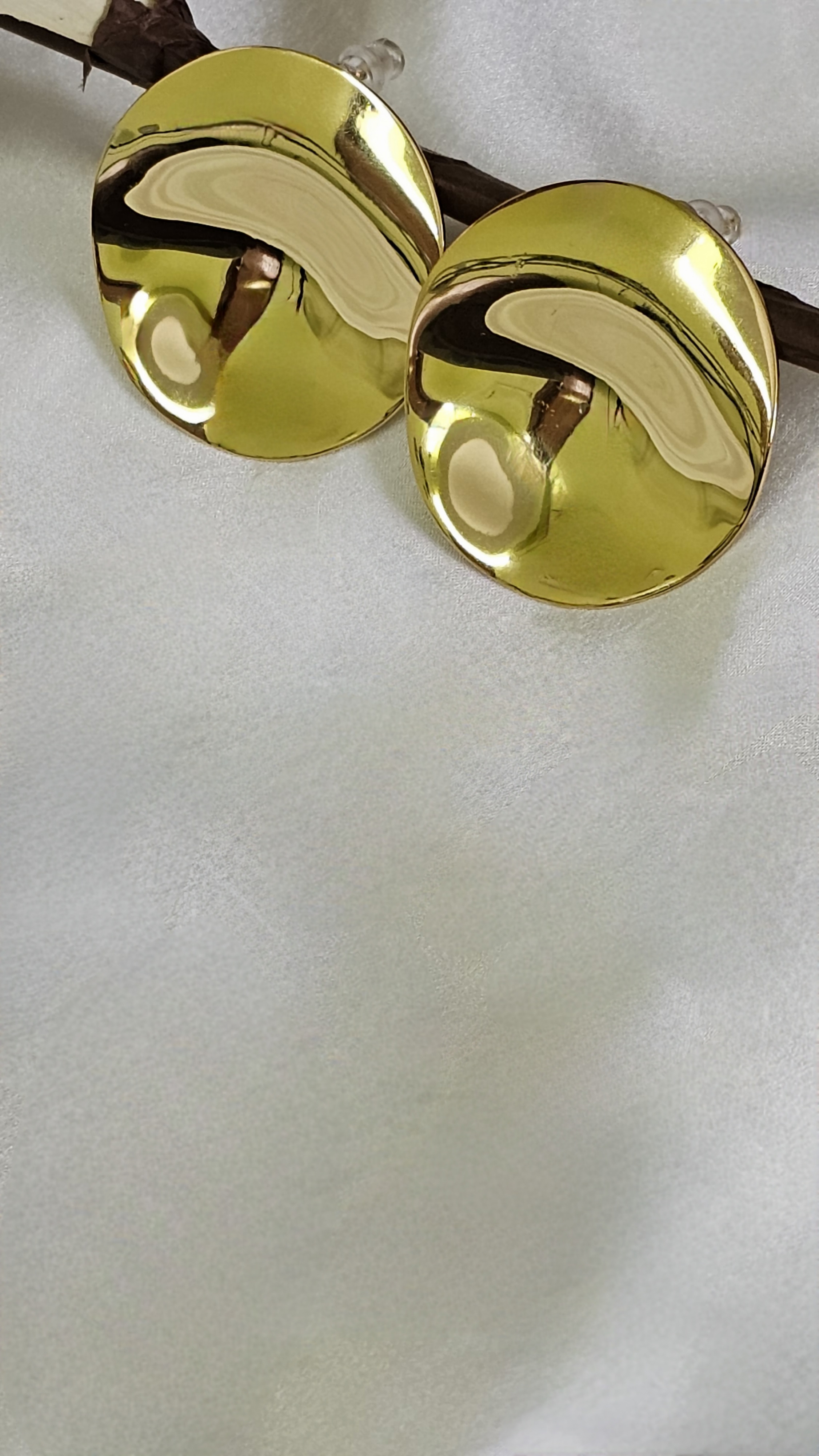 Golden Spin Studs