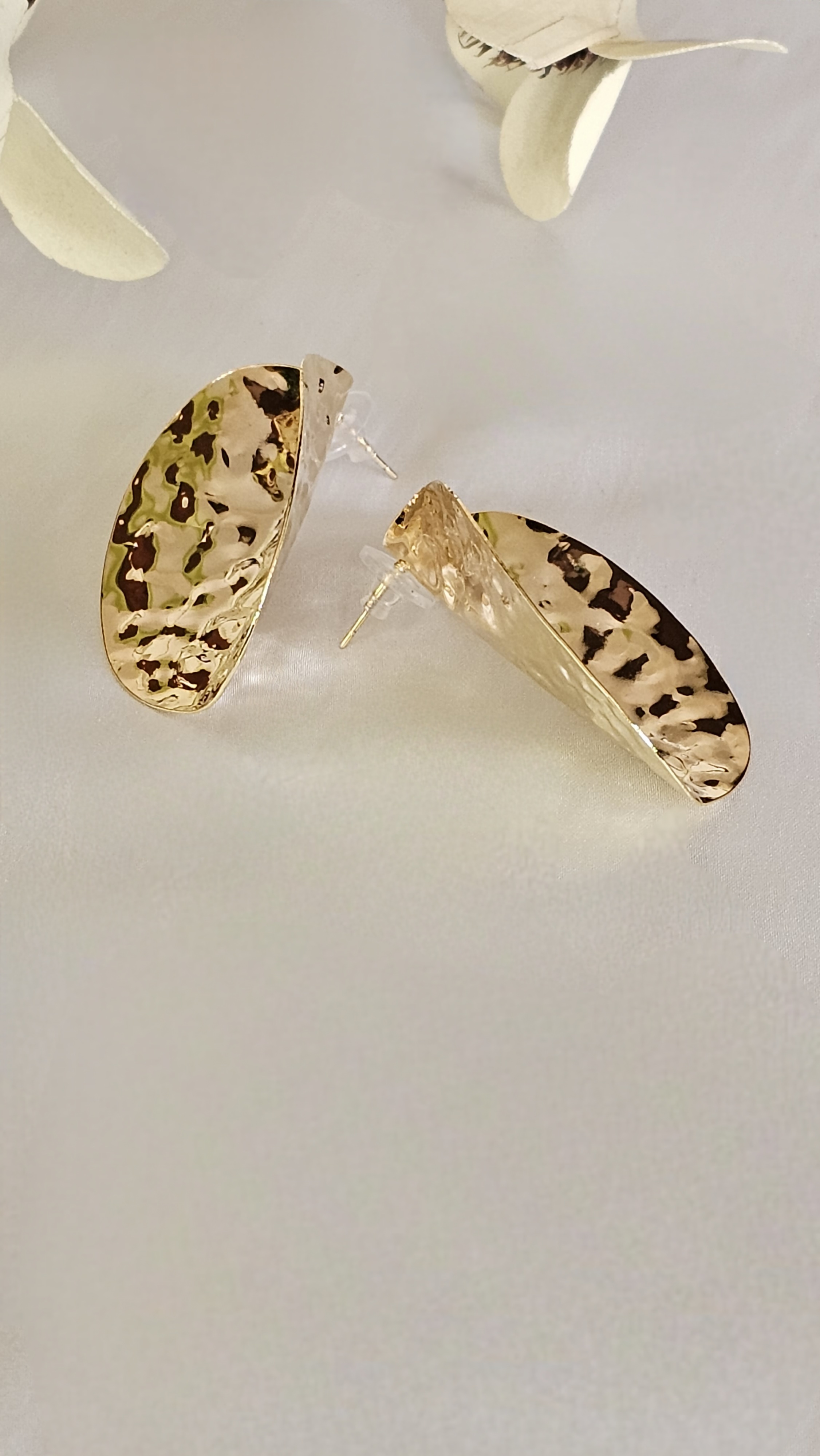 Warp Studs