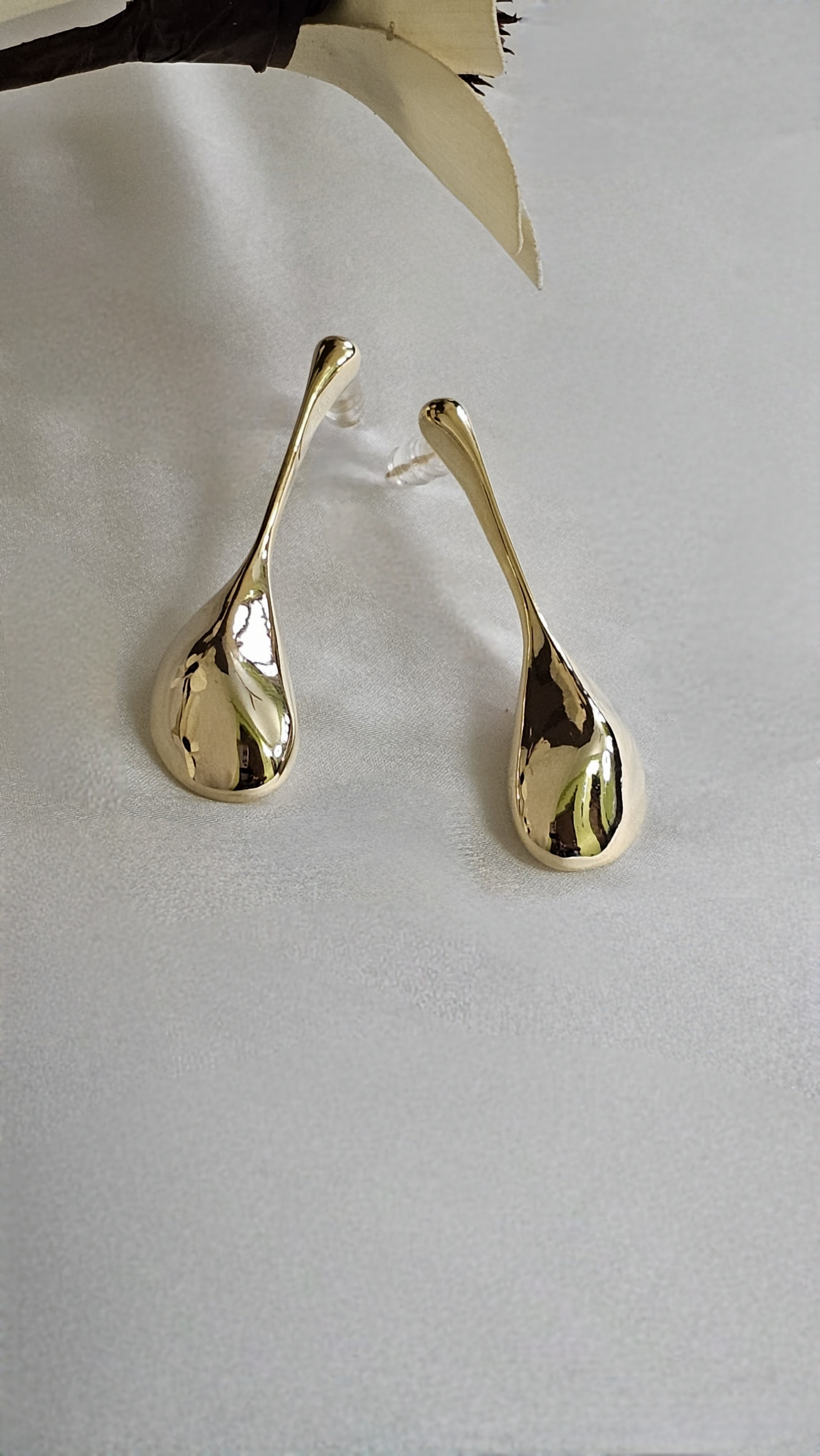 Gold Melt Studs