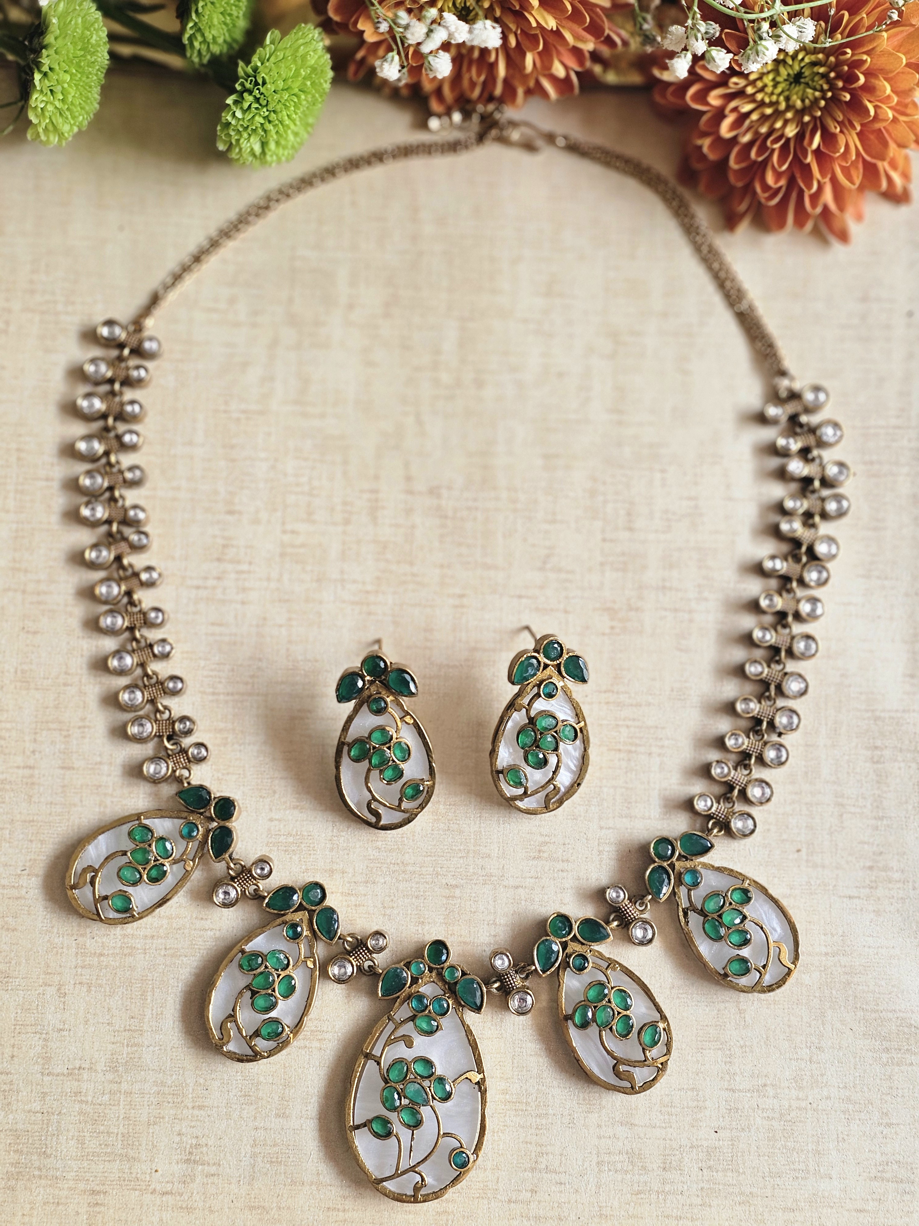 Aaranya Necklace Set