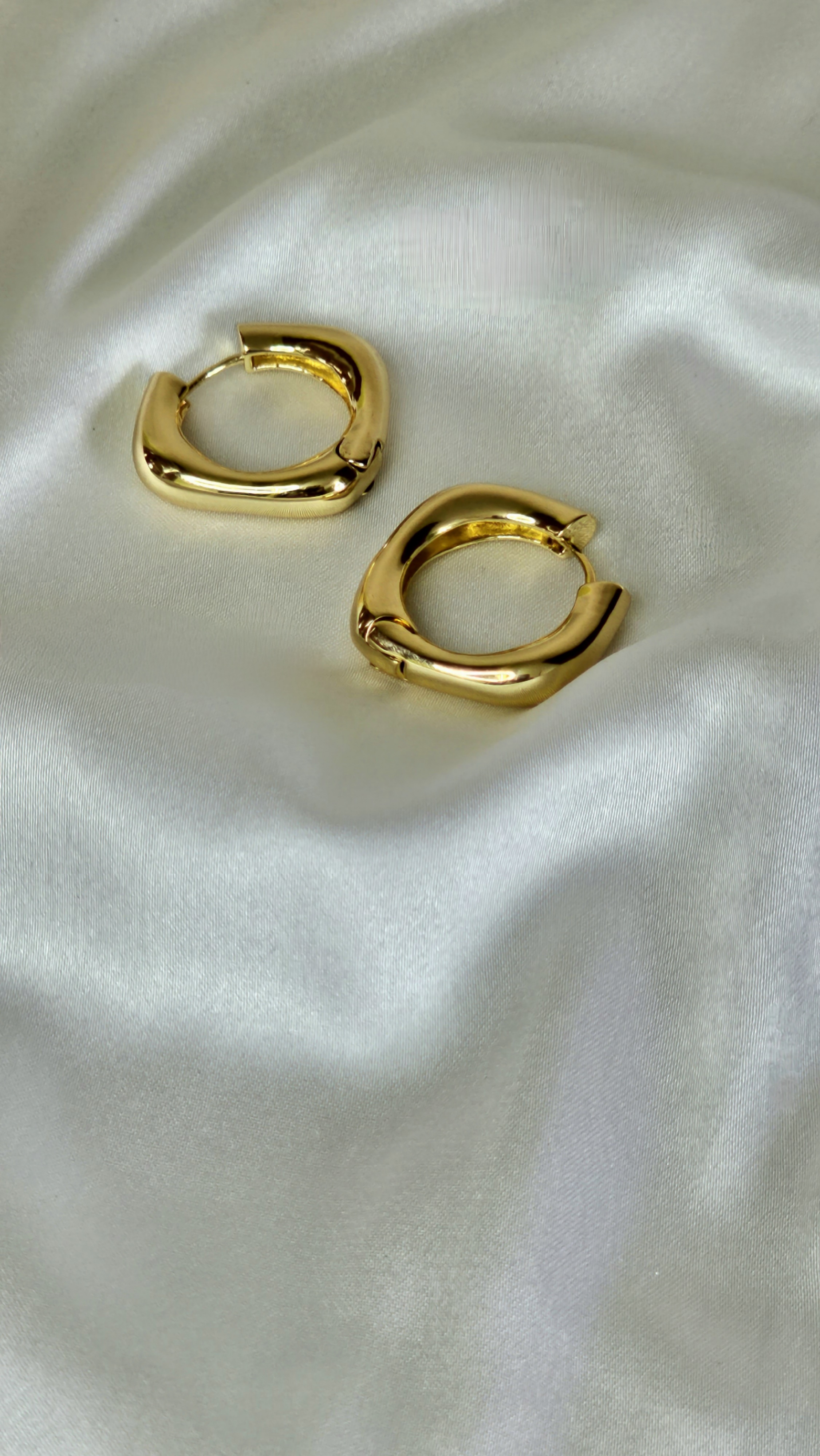 Rhombi Hoops