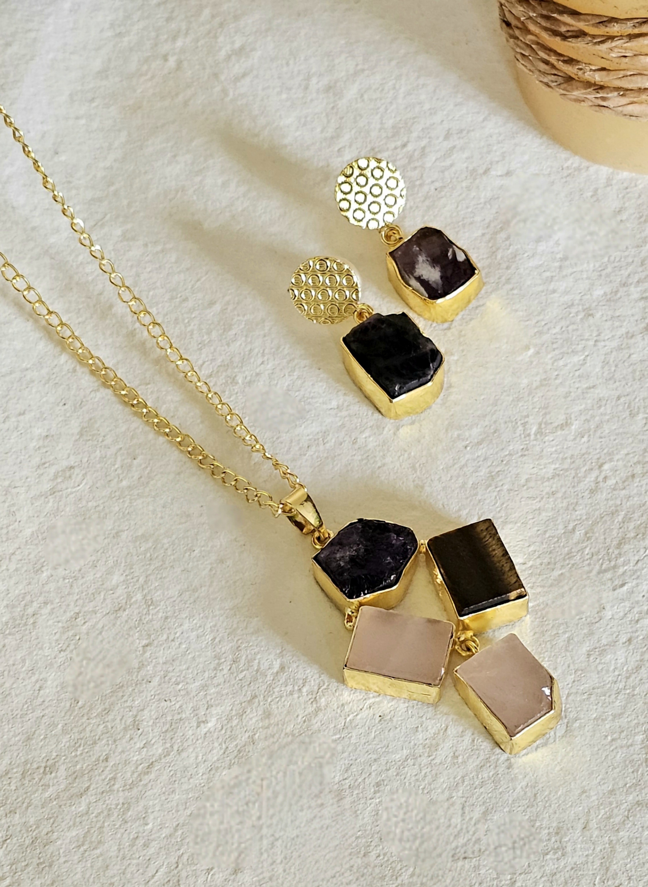 Tatva Pendant Set