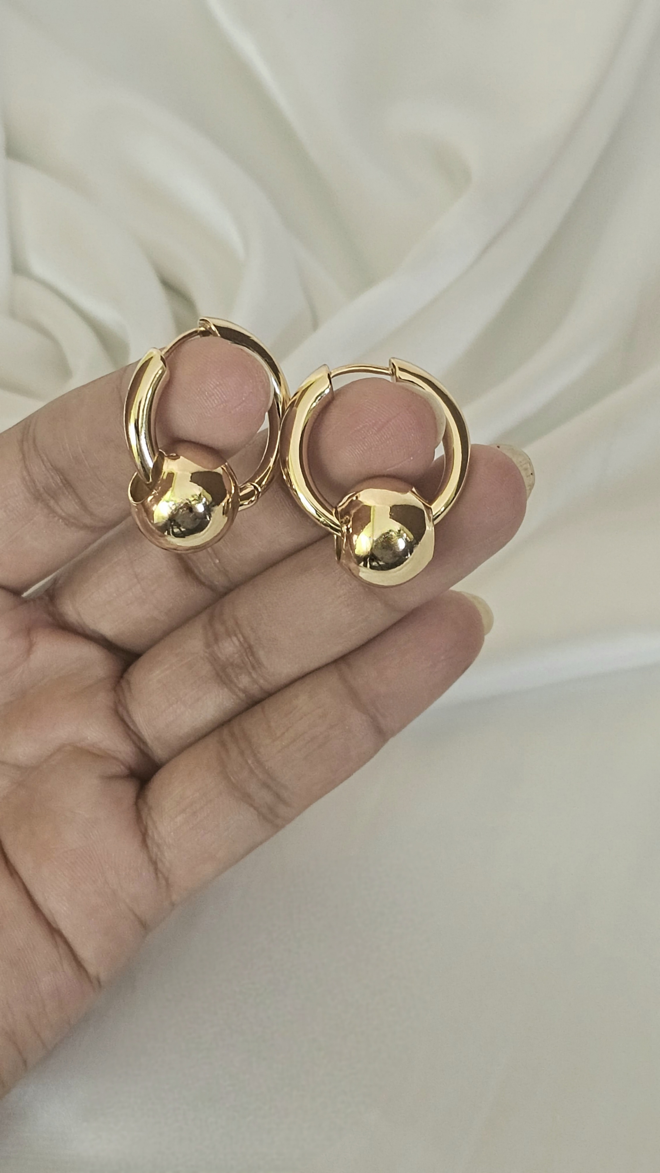 Beadrop Hoops