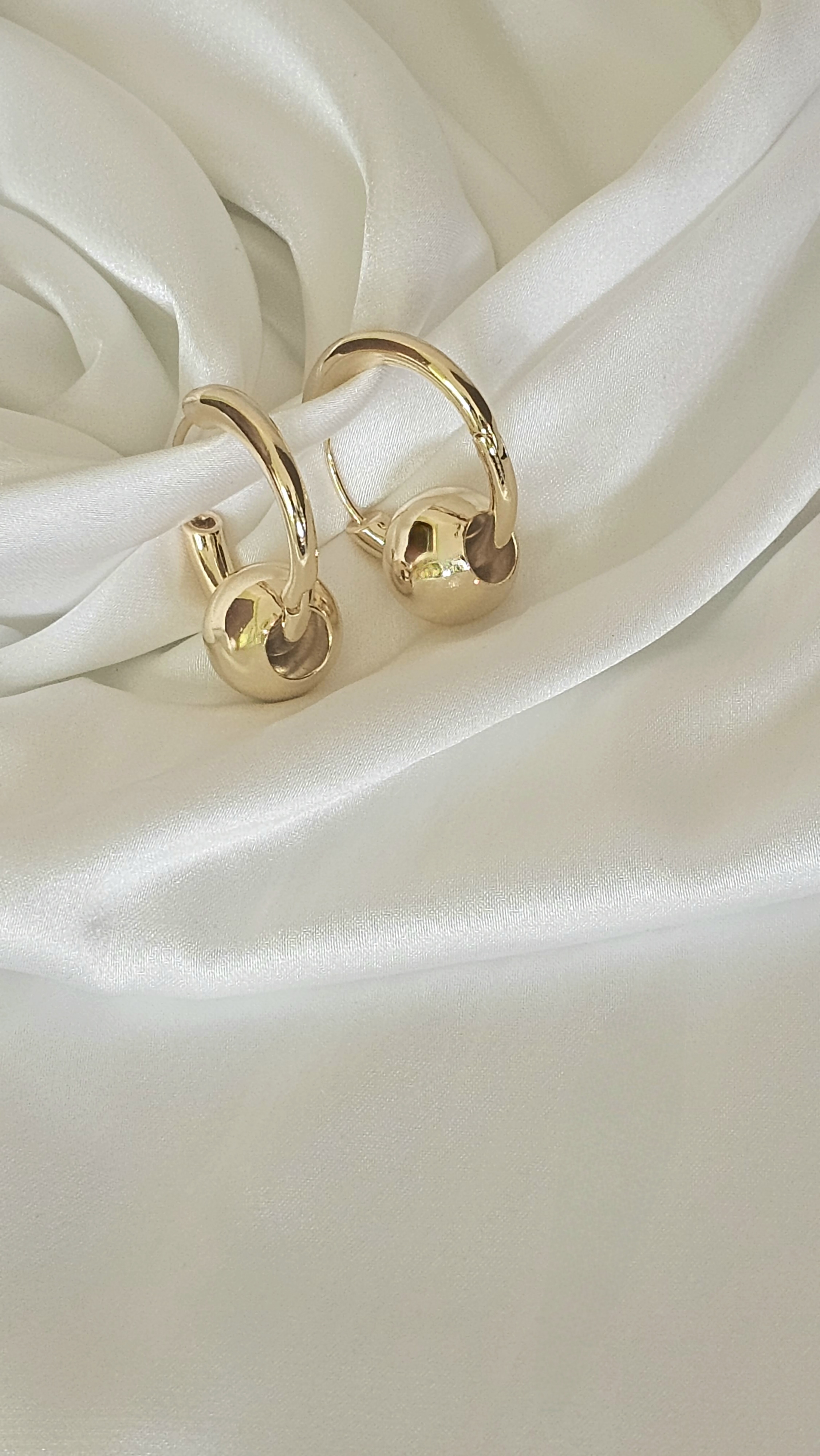 Beadrop Hoops