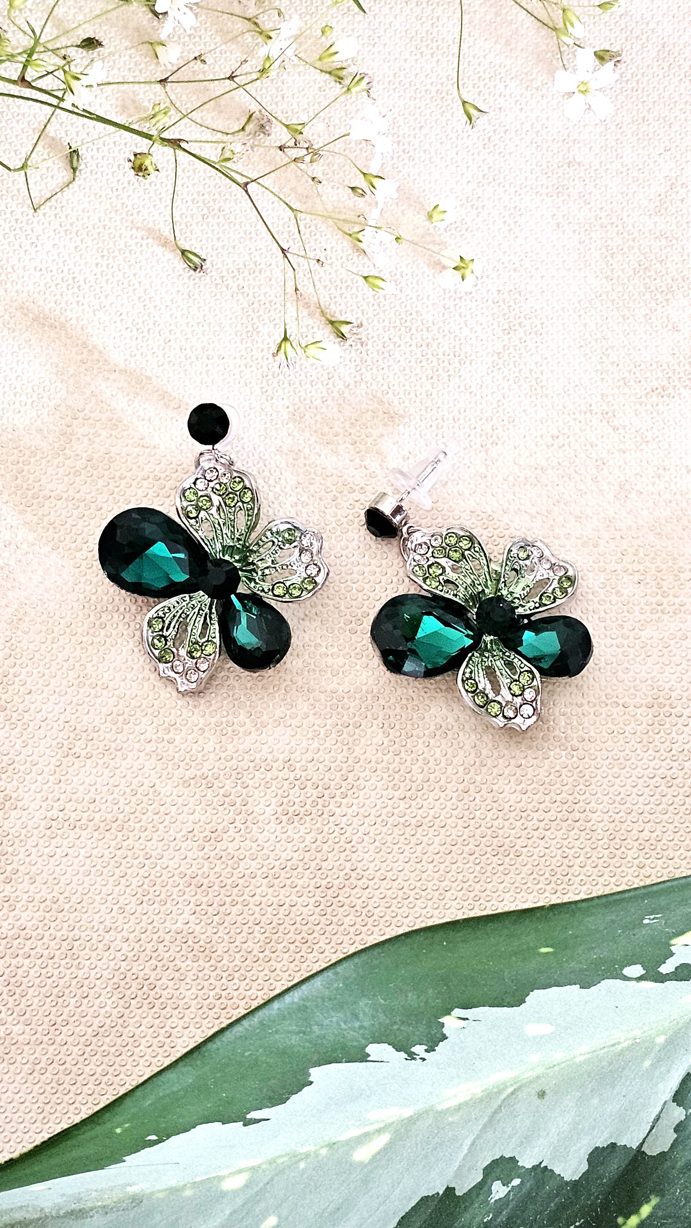 Florelle Necklace Set