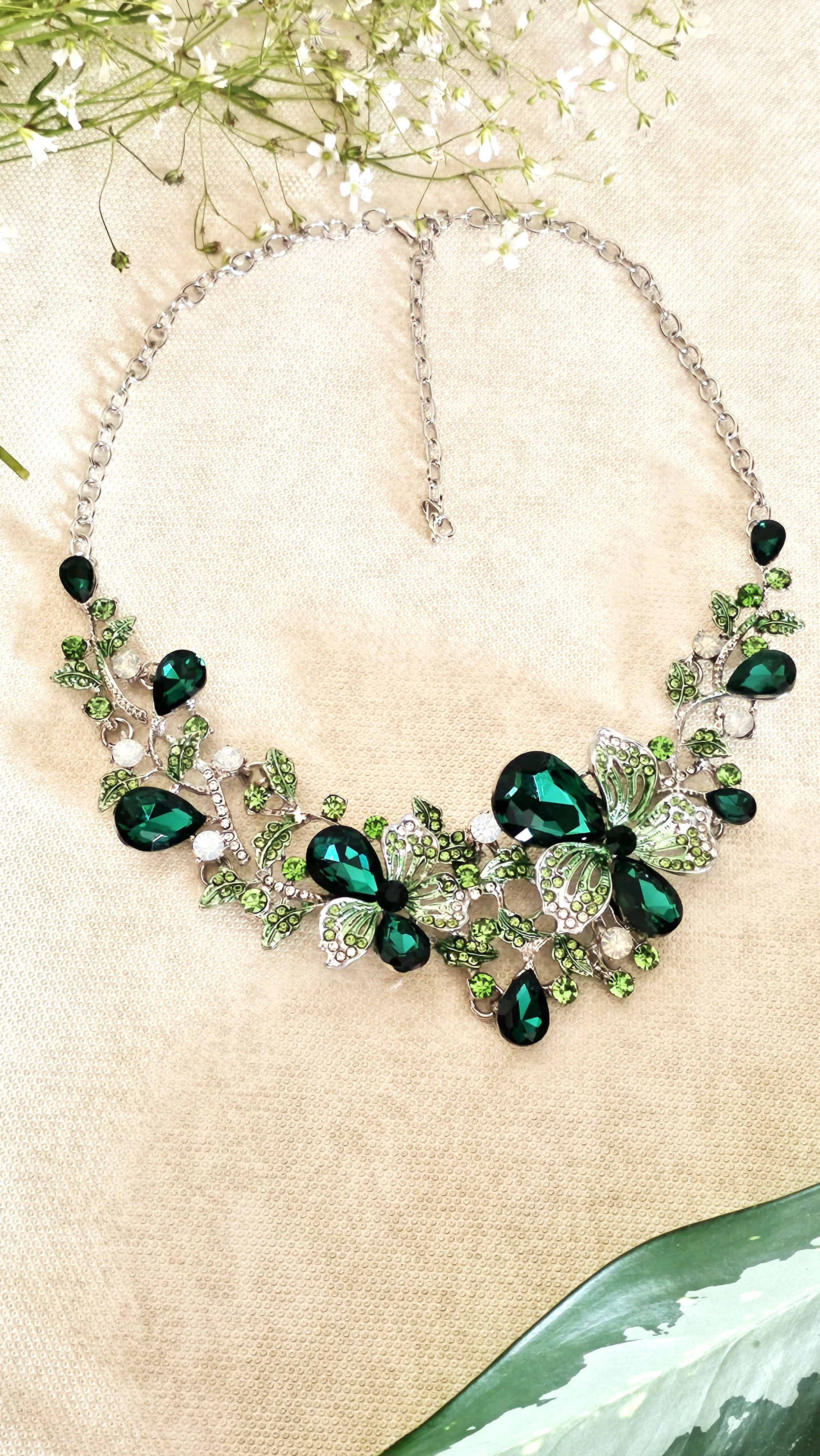 Florelle Necklace Set