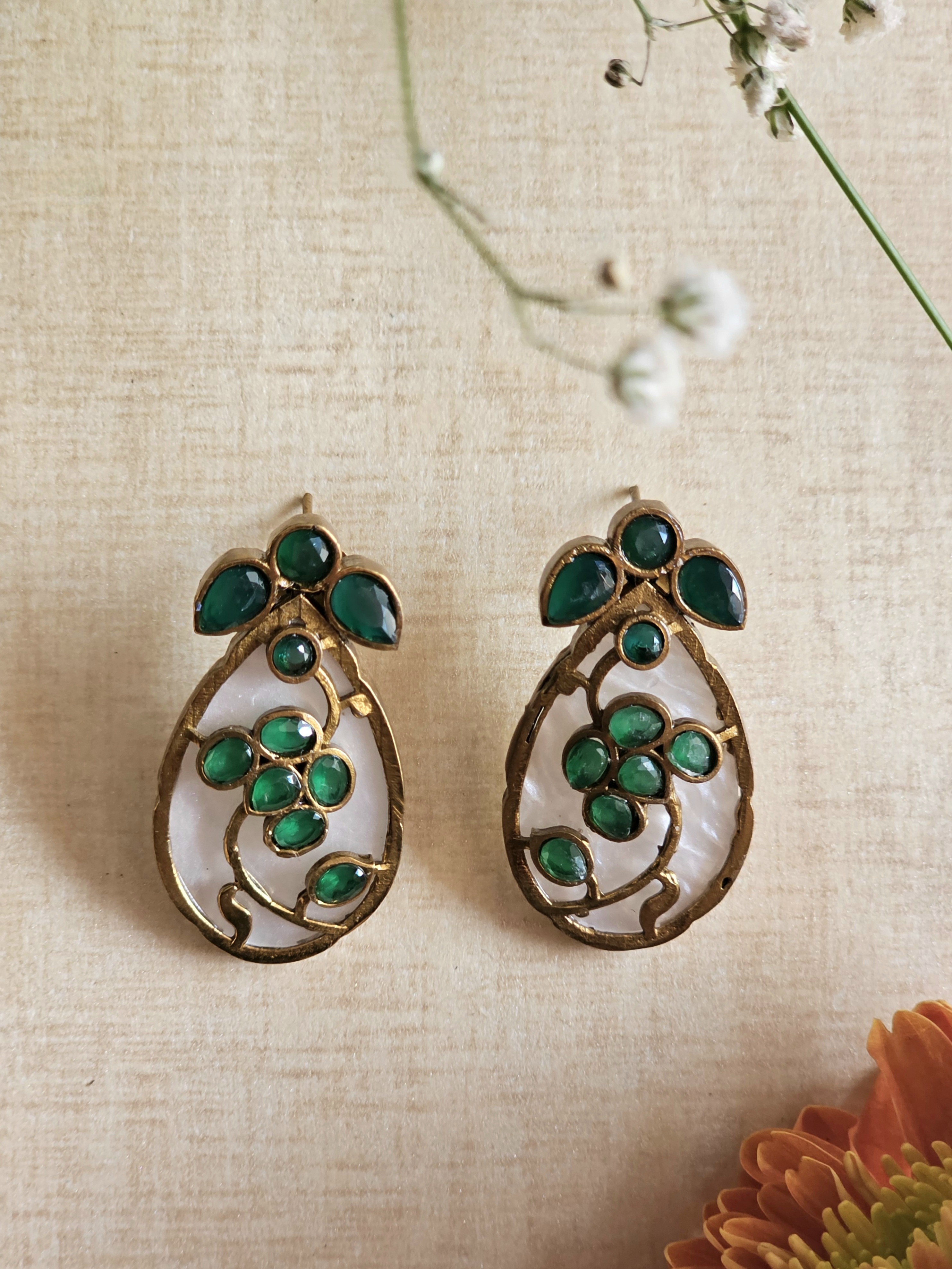 Aaranya Necklace Set