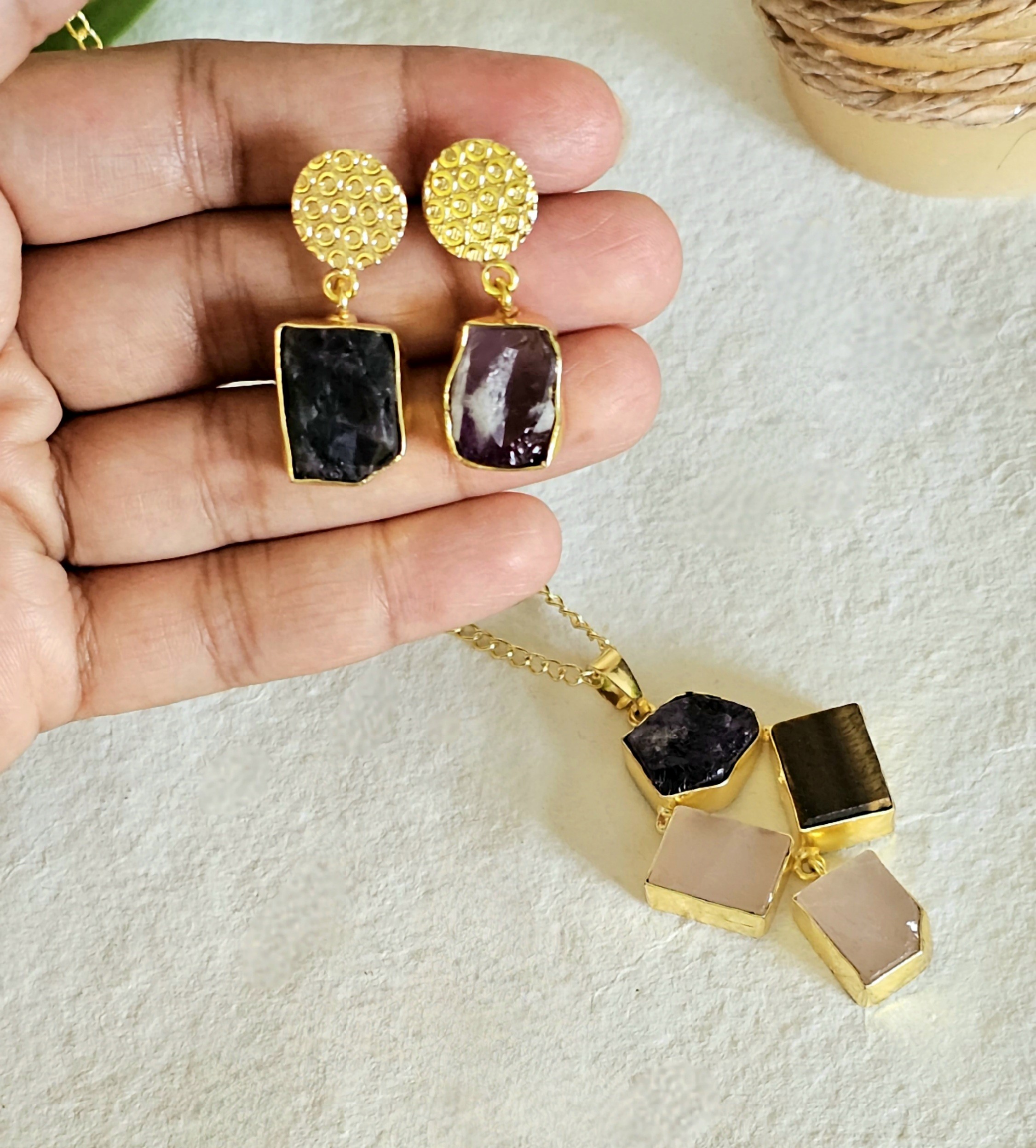 Tatva Pendant Set