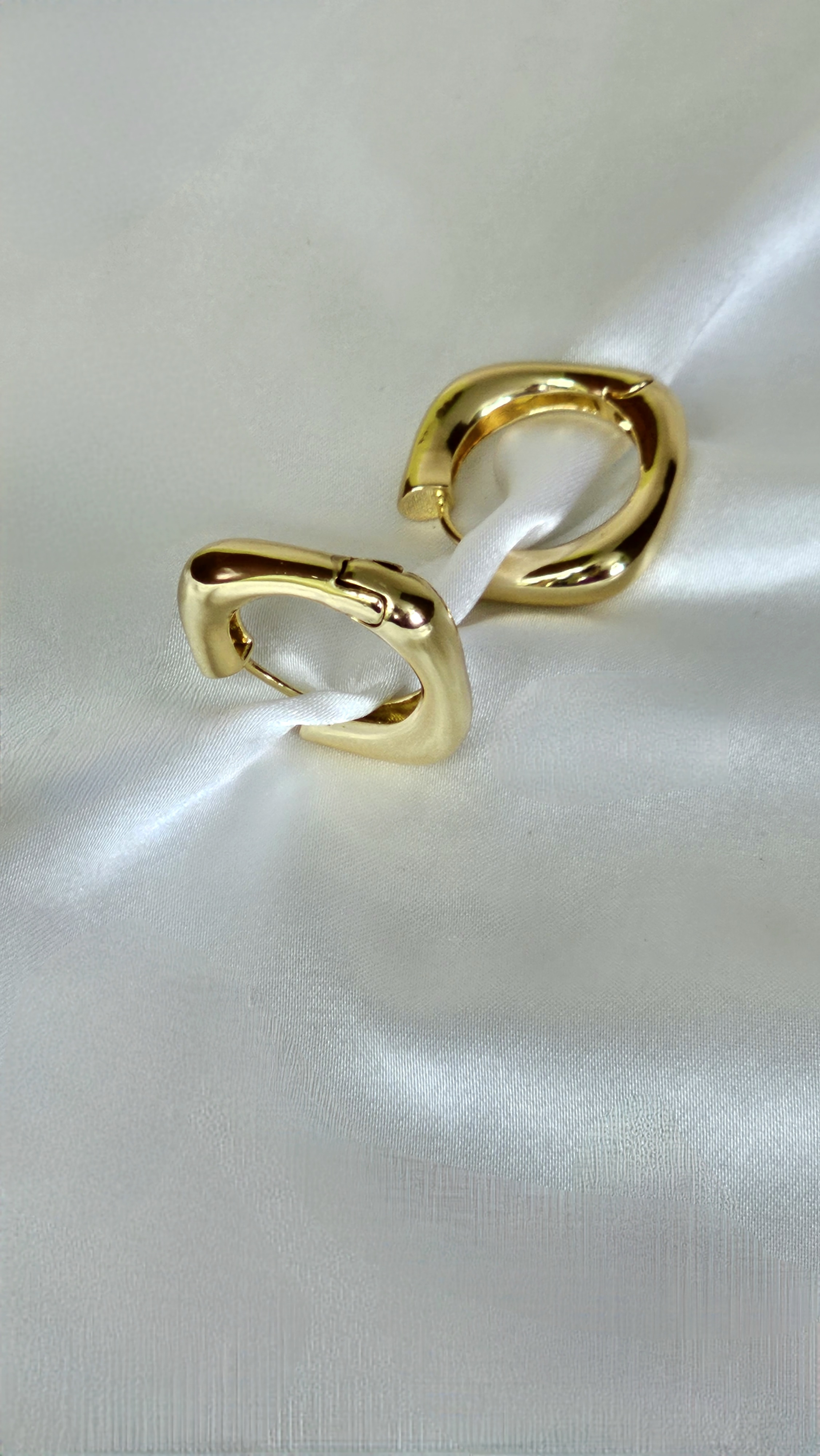 Rhombi Hoops