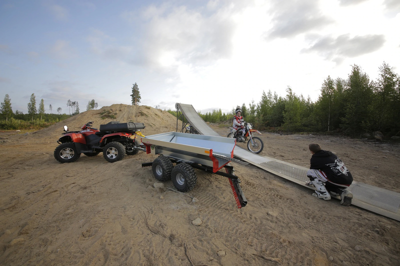 PRIEKABA ULTRATEC UNIVERSALI SAVIVARTĖ