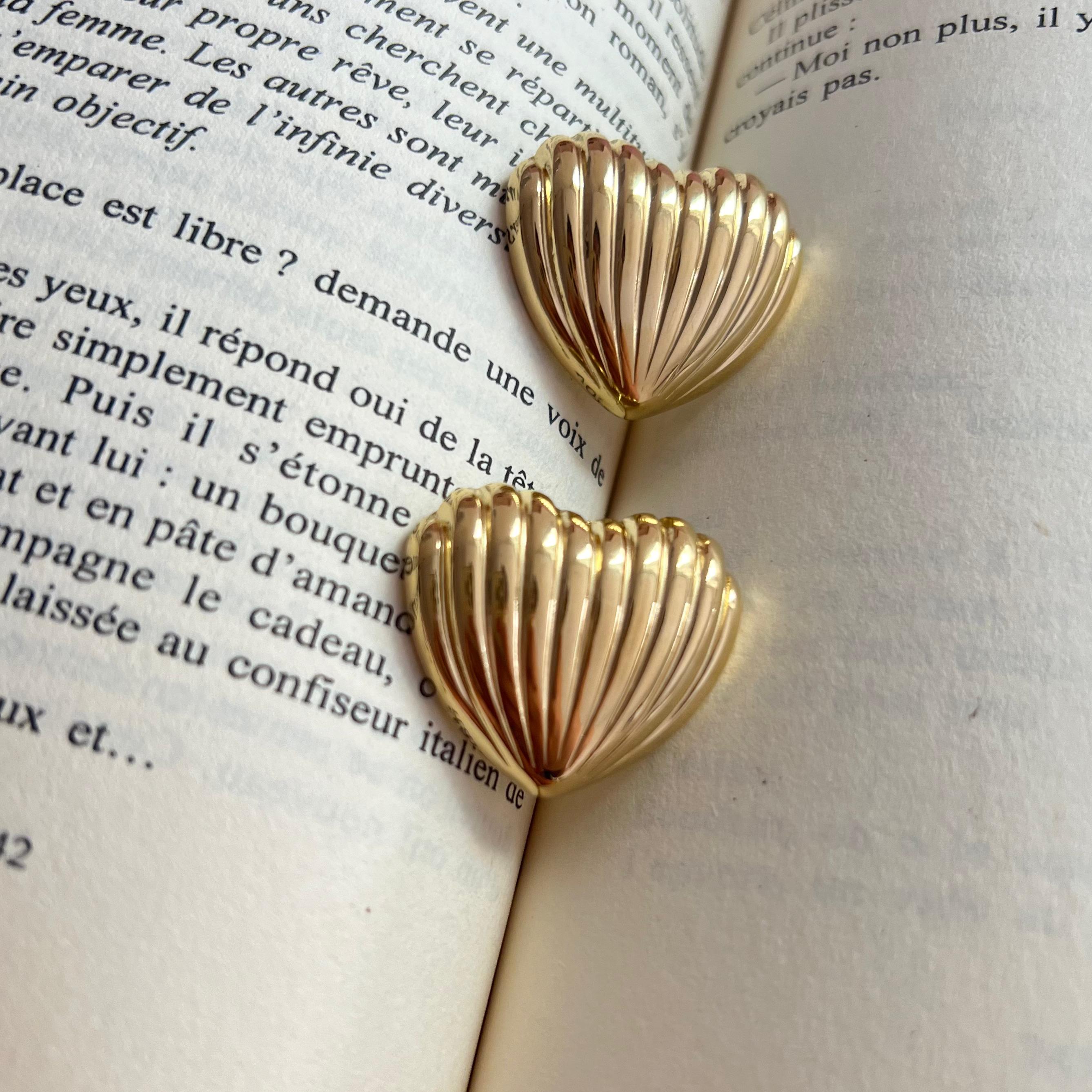 Shell-Heart Earrings - Waterproof
