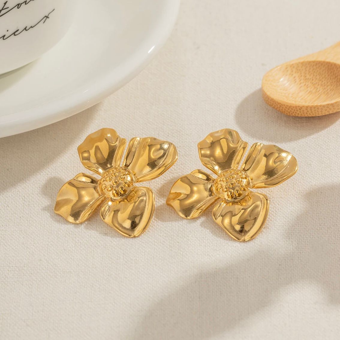 Cute Flower Stud Earrings - Waterproof