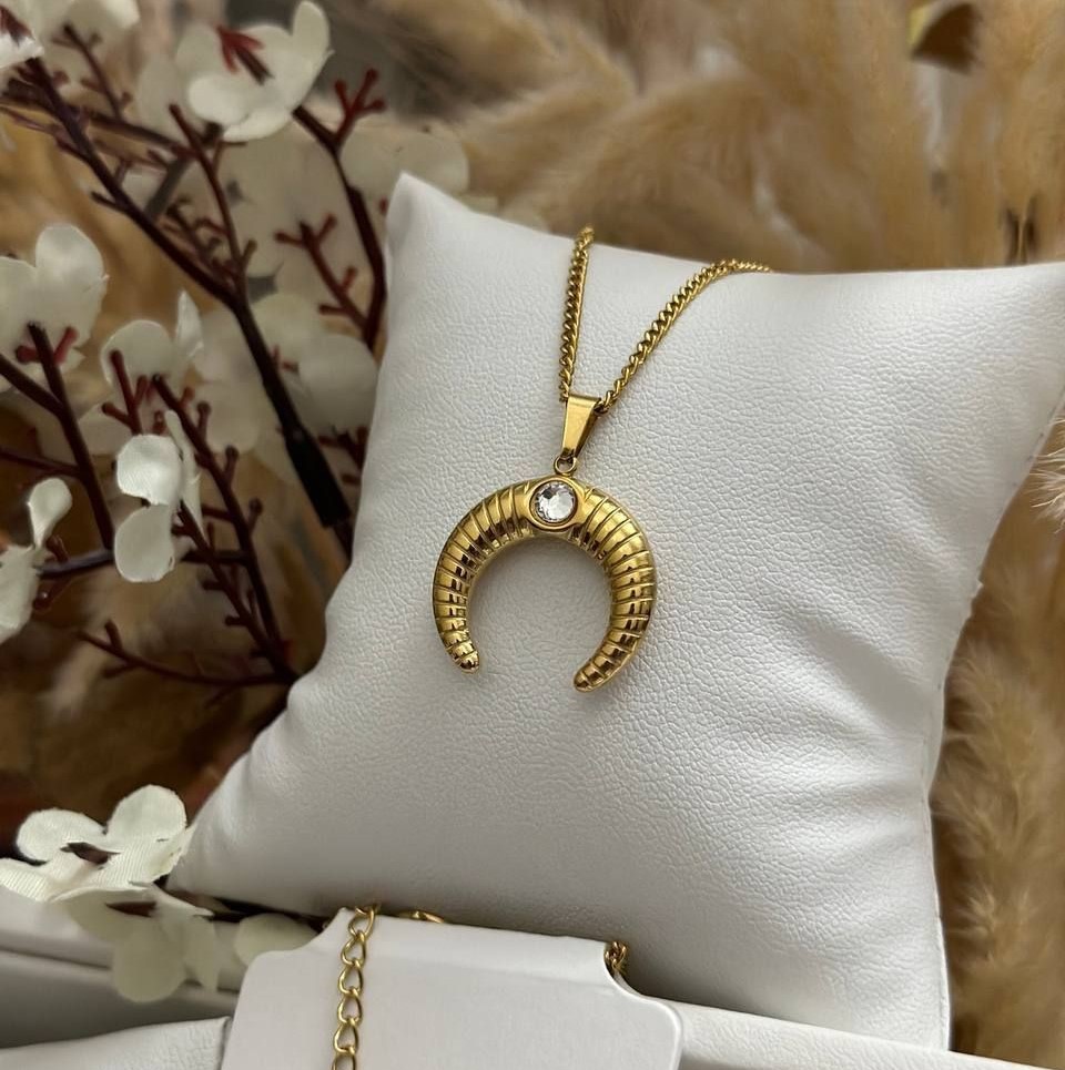  Crescent Necklace - Waterproof