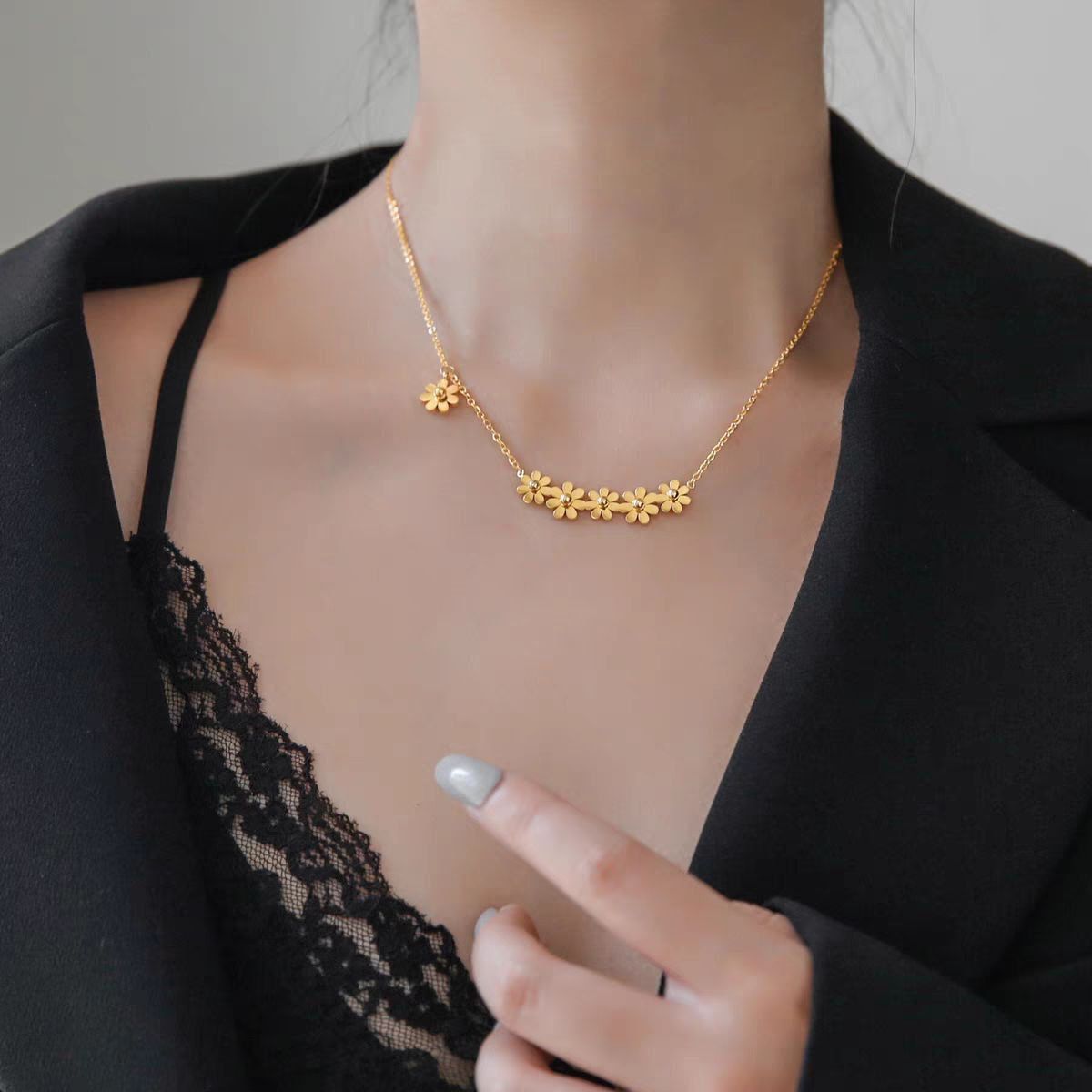 many-Flower Necklace - Waterproof