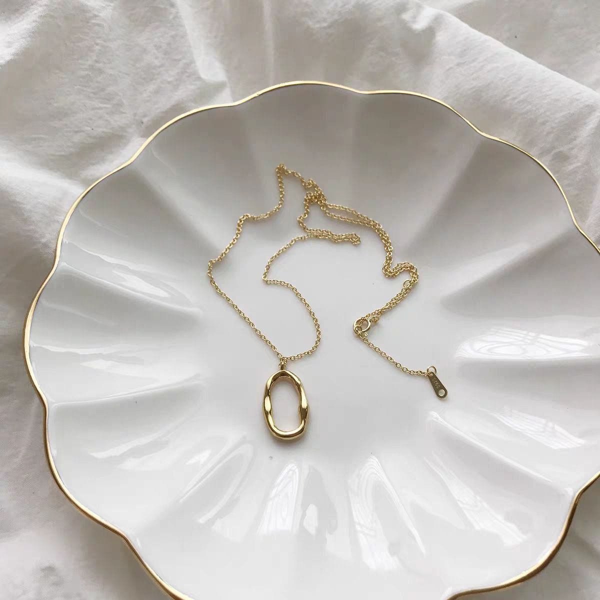 Round Necklace - Waterproof