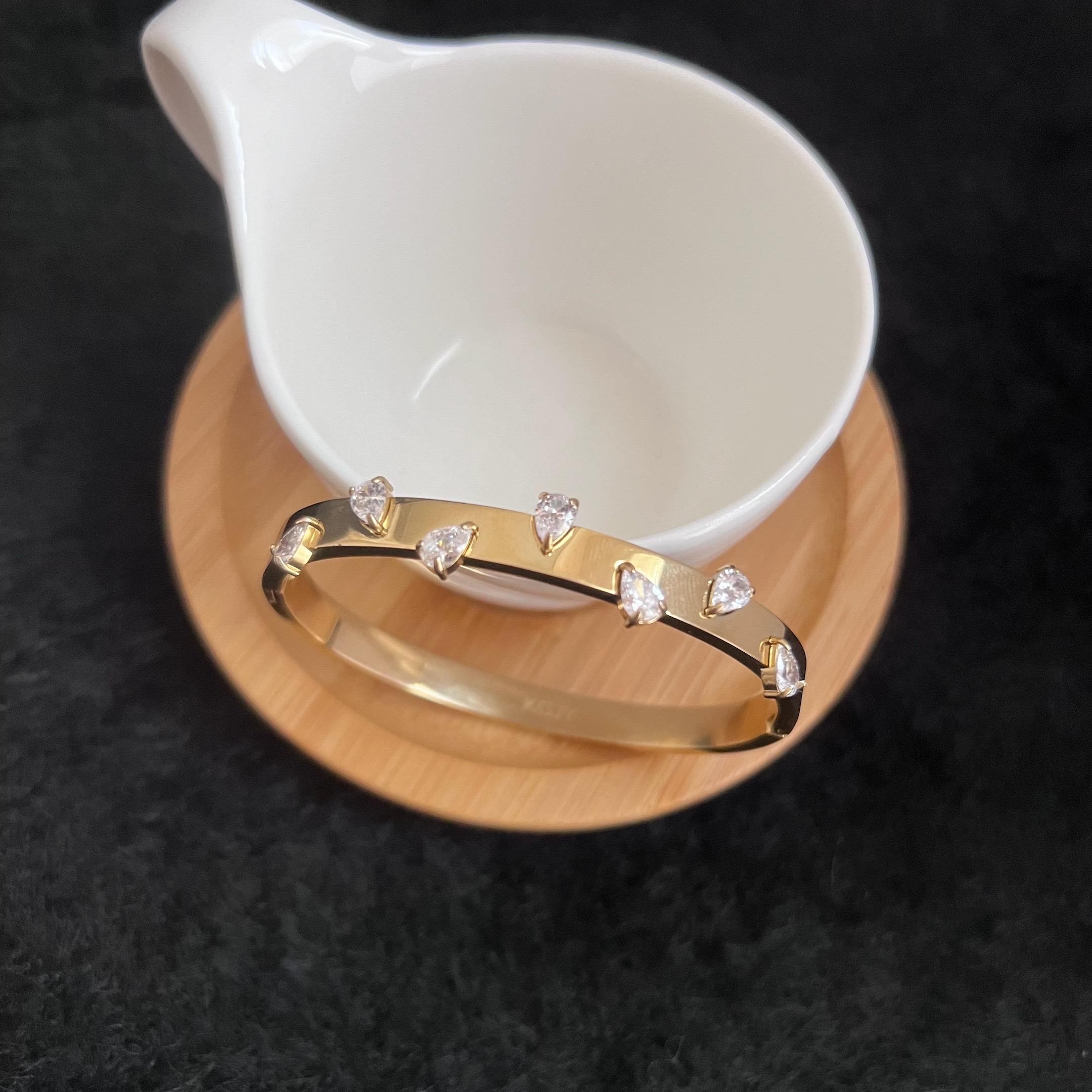 Teardrop Bracelet, Waterproof