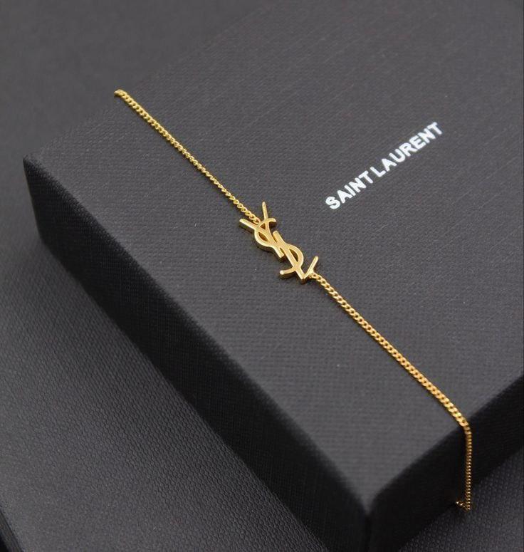Luxury-Inspired Jewelry Set – Necklace, Earrings & Bracelet - Waterproof