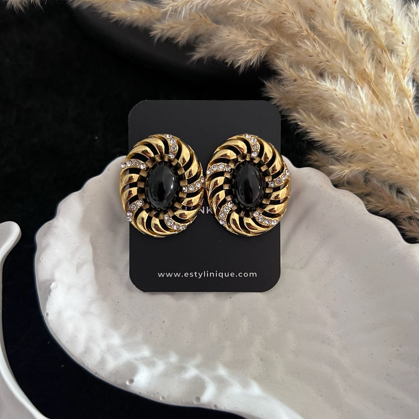 Vintage Black Earrings - Waterproof