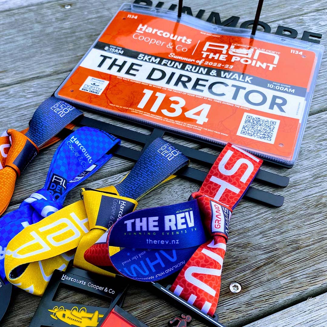 Run More Bib+Medal Hanger