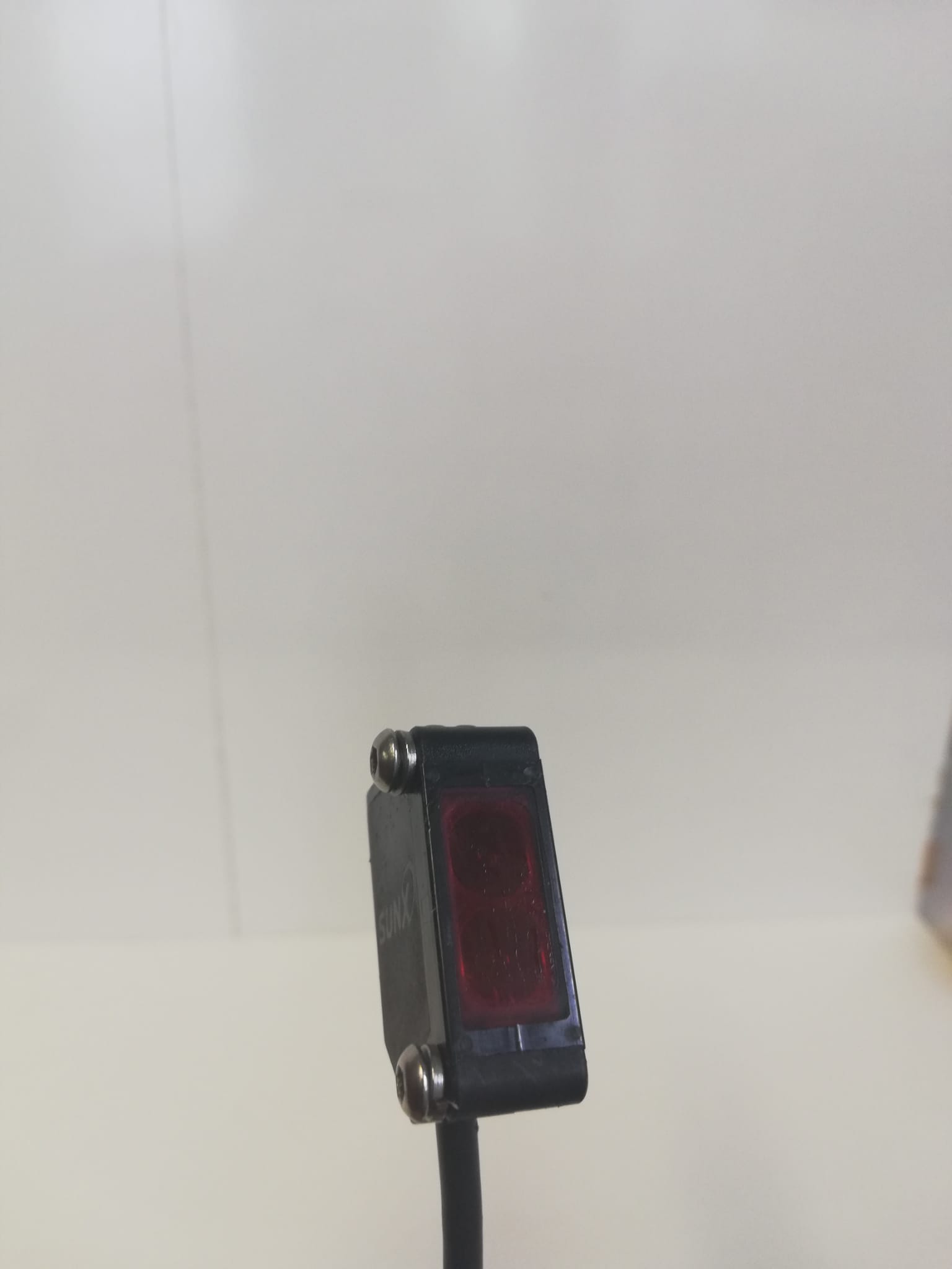 Panasonic Photoelectric Sensor ; Range: 10÷40mm; NPN; LIGHT-ON; 100mA