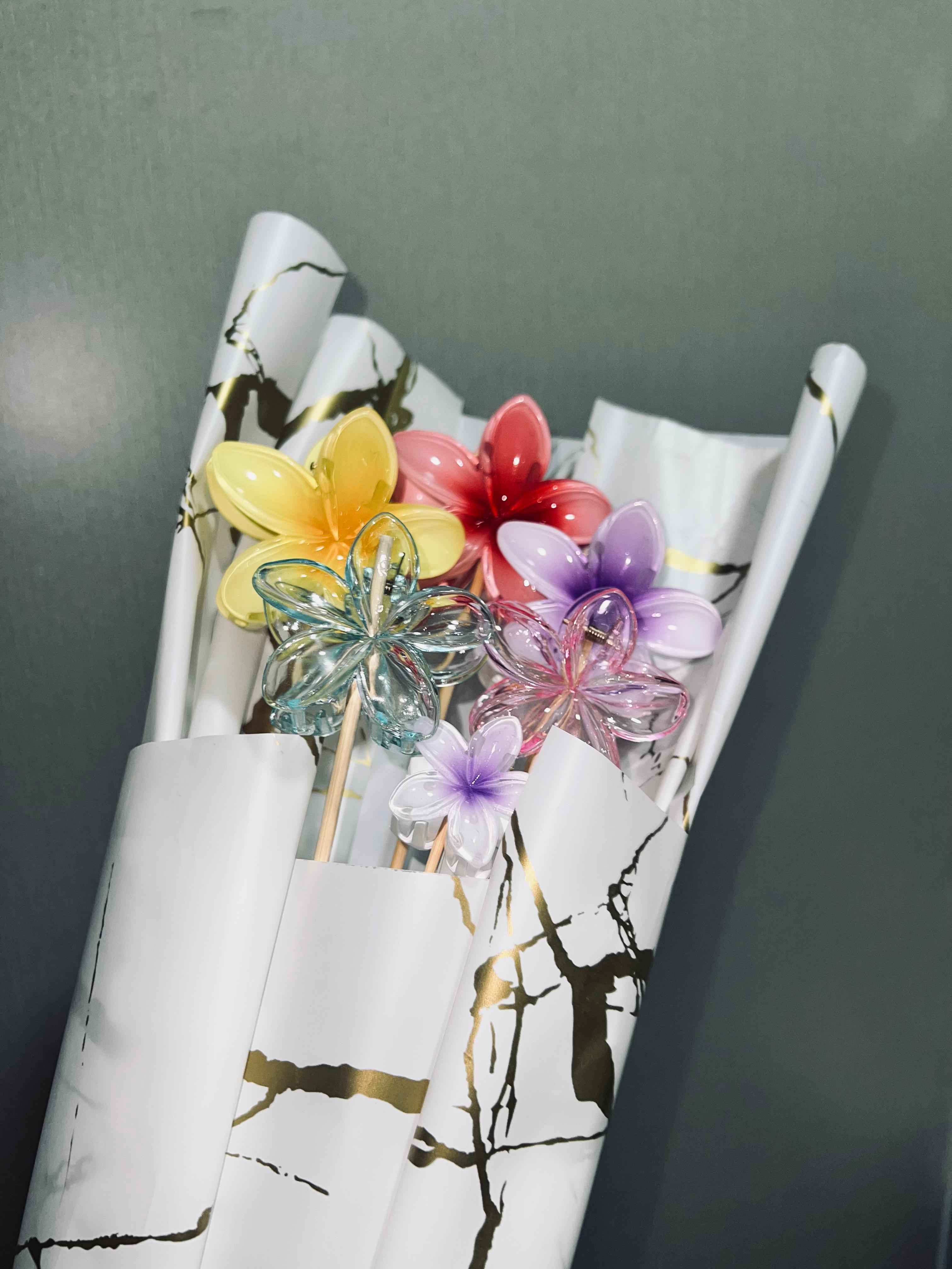Pinterest style hair claws bouquet 